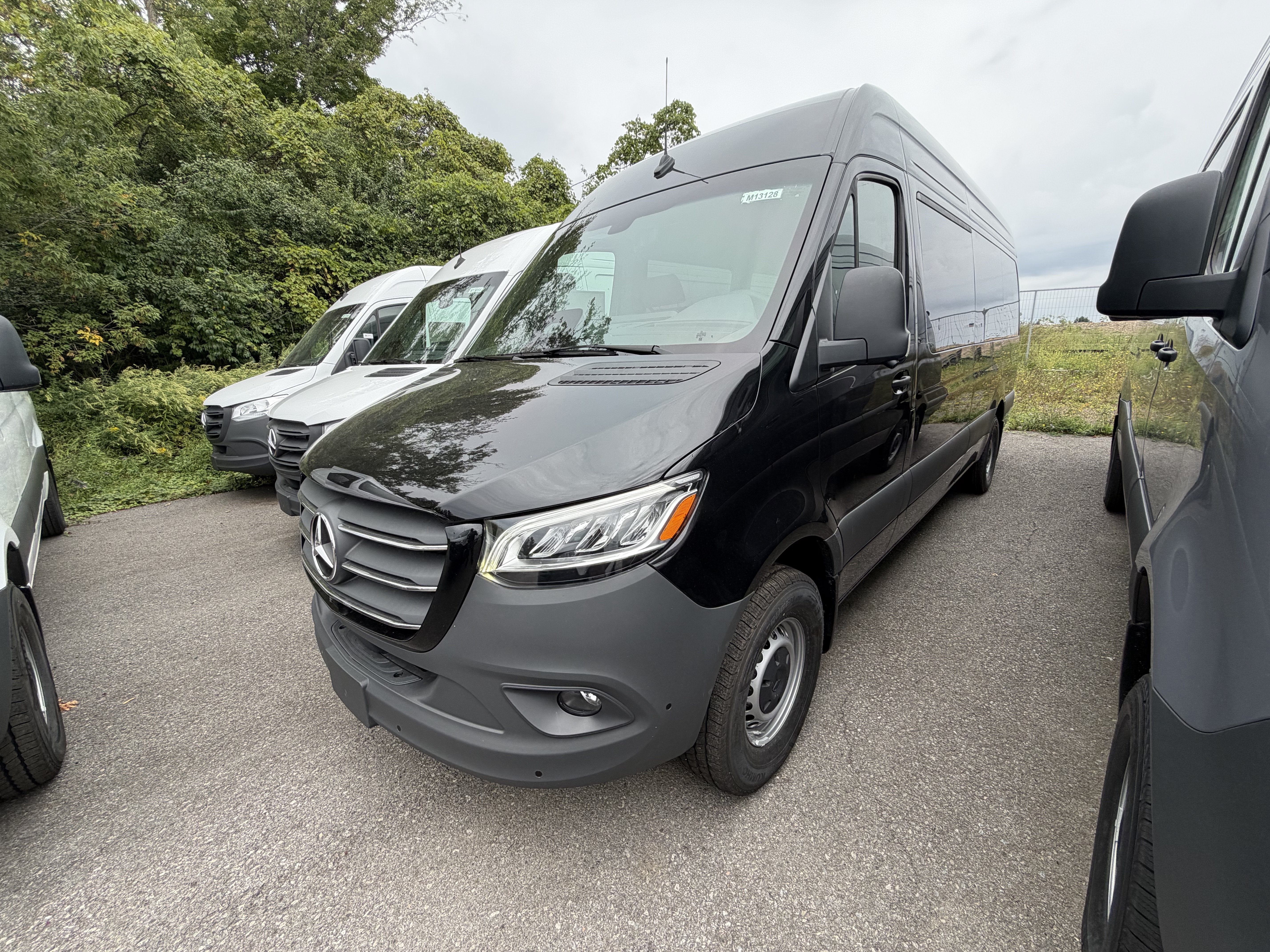 2026 Mercedes-Benz Sprinter Passenger Van 2500 High Roof I4 Diesel HO 170 RWD