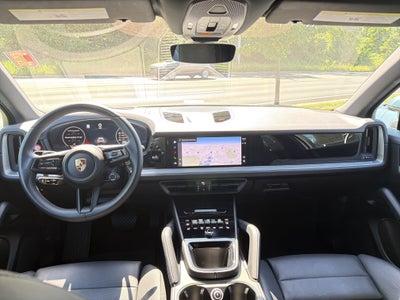 2024 Porsche Cayenne AWD