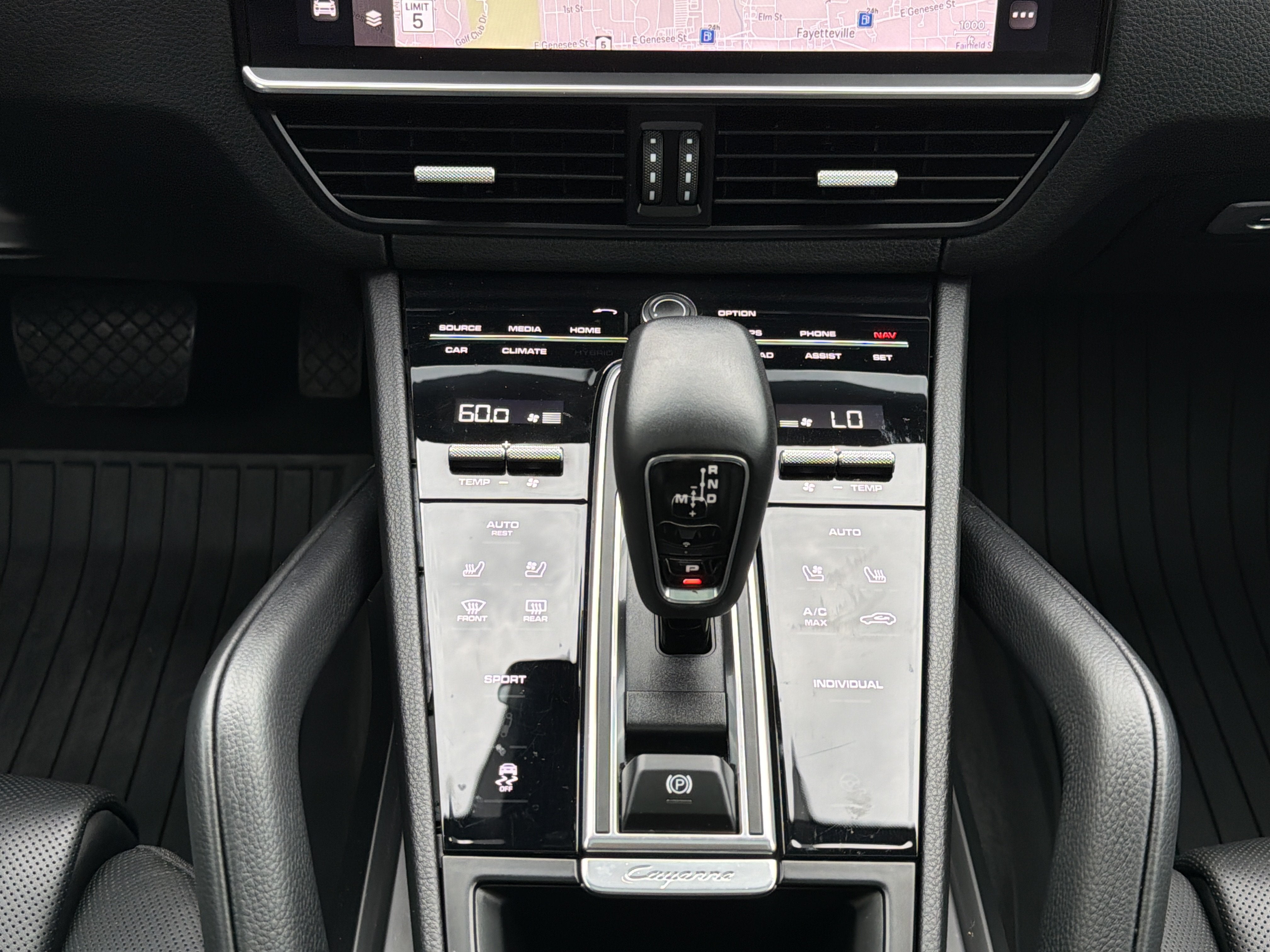 2022 Porsche Cayenne AWD