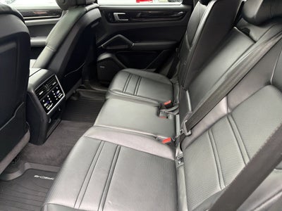 2022 Porsche Cayenne AWD