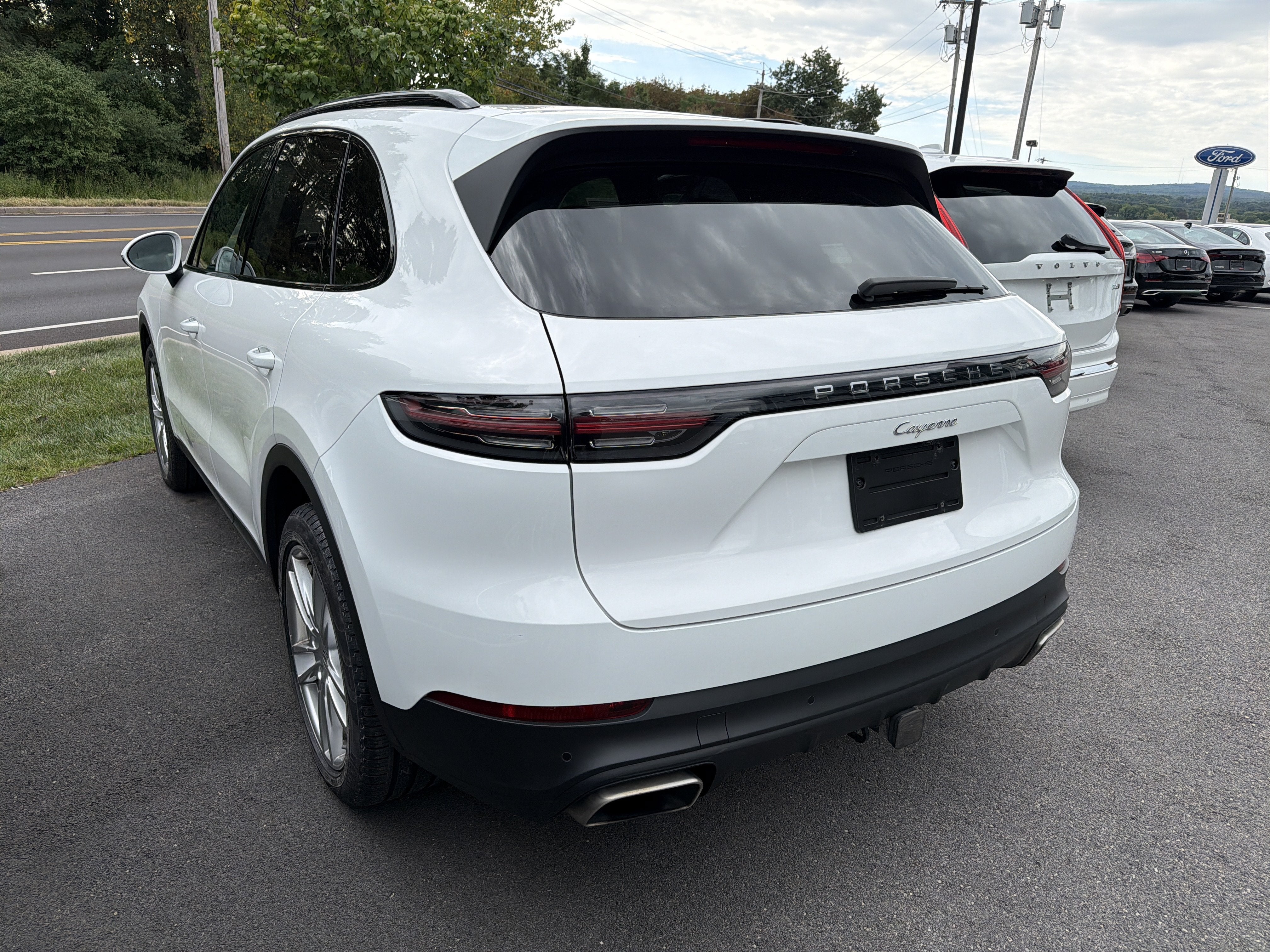 2022 Porsche Cayenne AWD