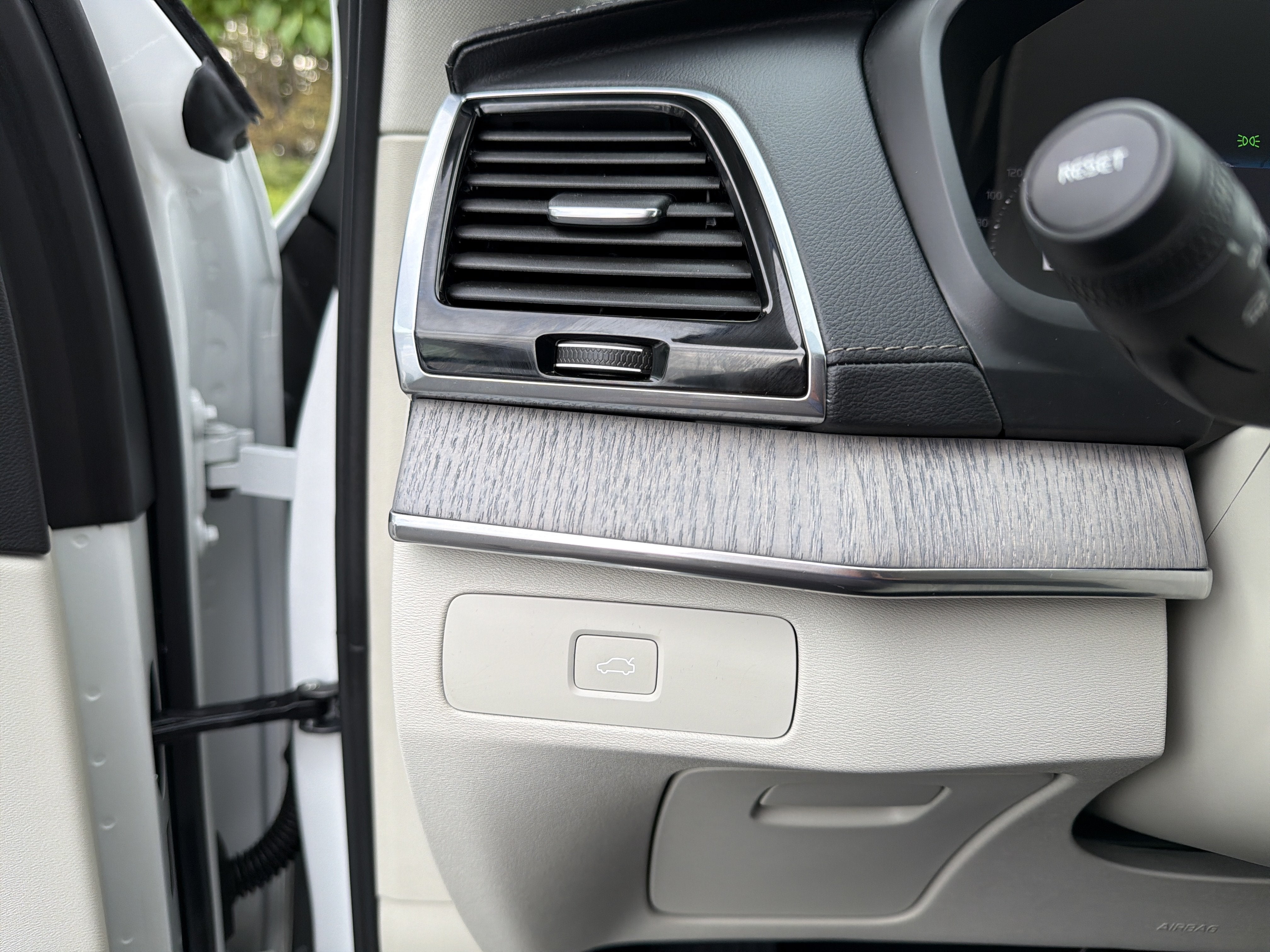 2025 Volvo XC90 B6 AWD Ultra 7-Seater
