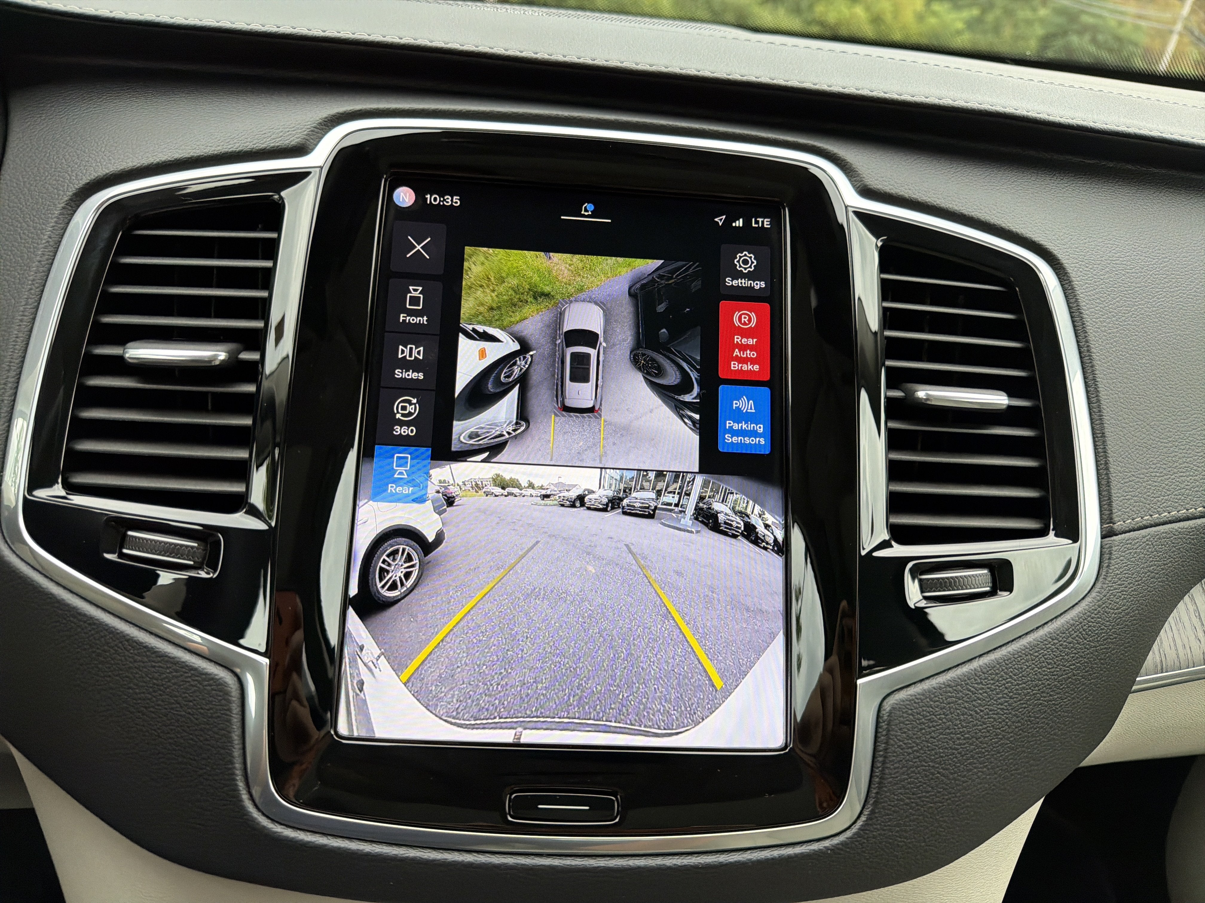 2025 Volvo XC90 B6 AWD Ultra 7-Seater