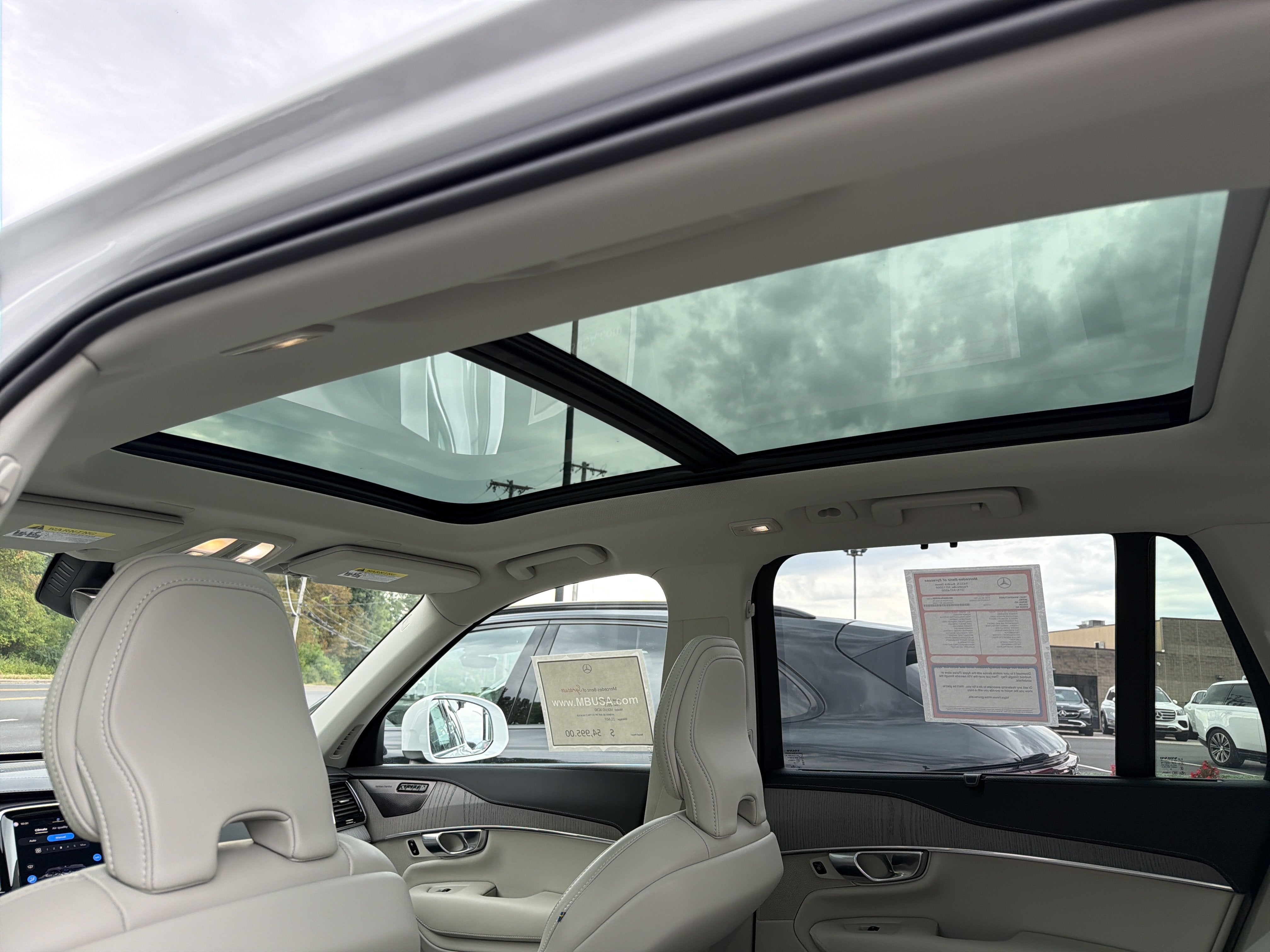 2025 Volvo XC90 B6 AWD Ultra 7-Seater