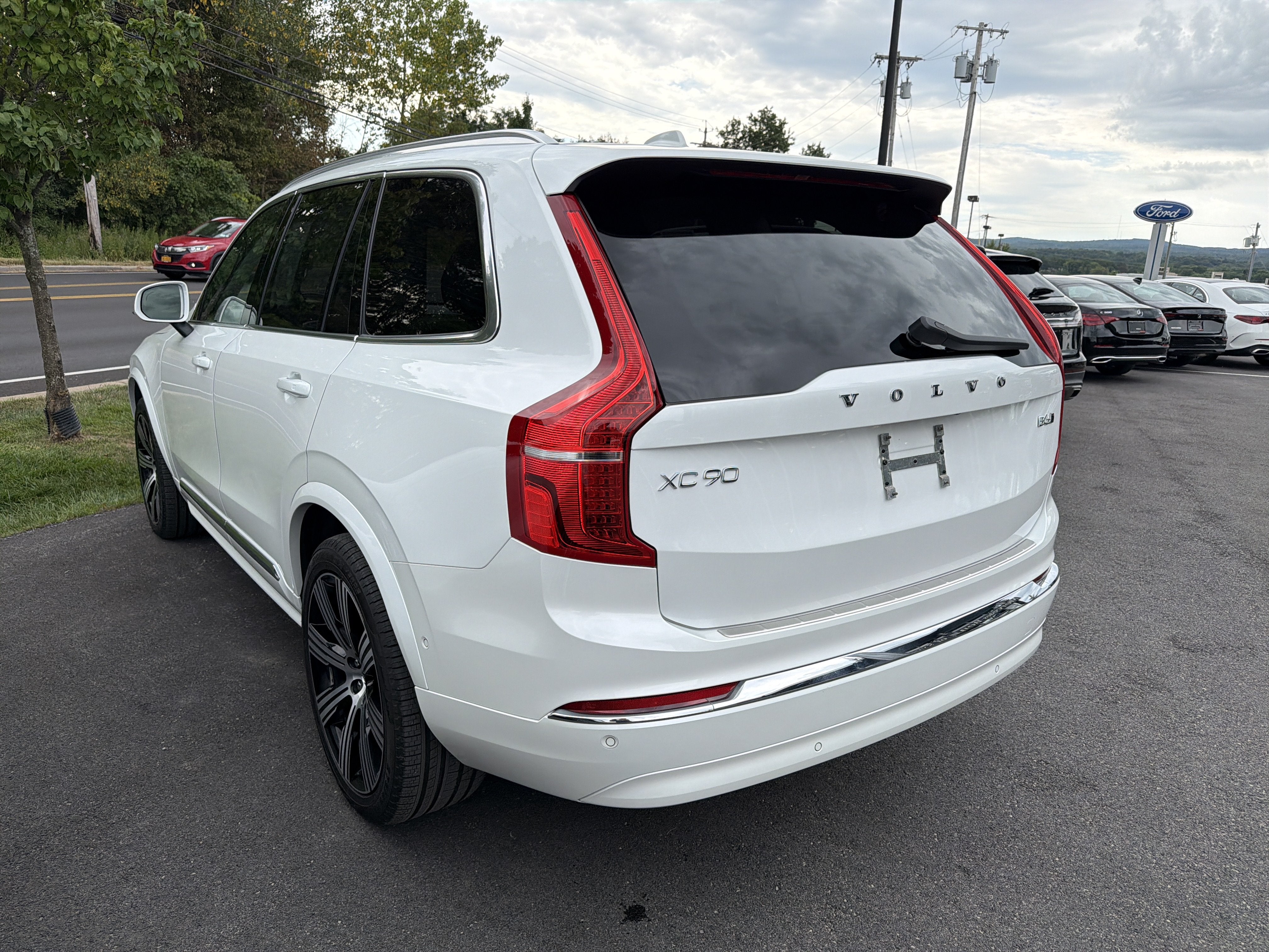 2025 Volvo XC90 B6 AWD Ultra 7-Seater