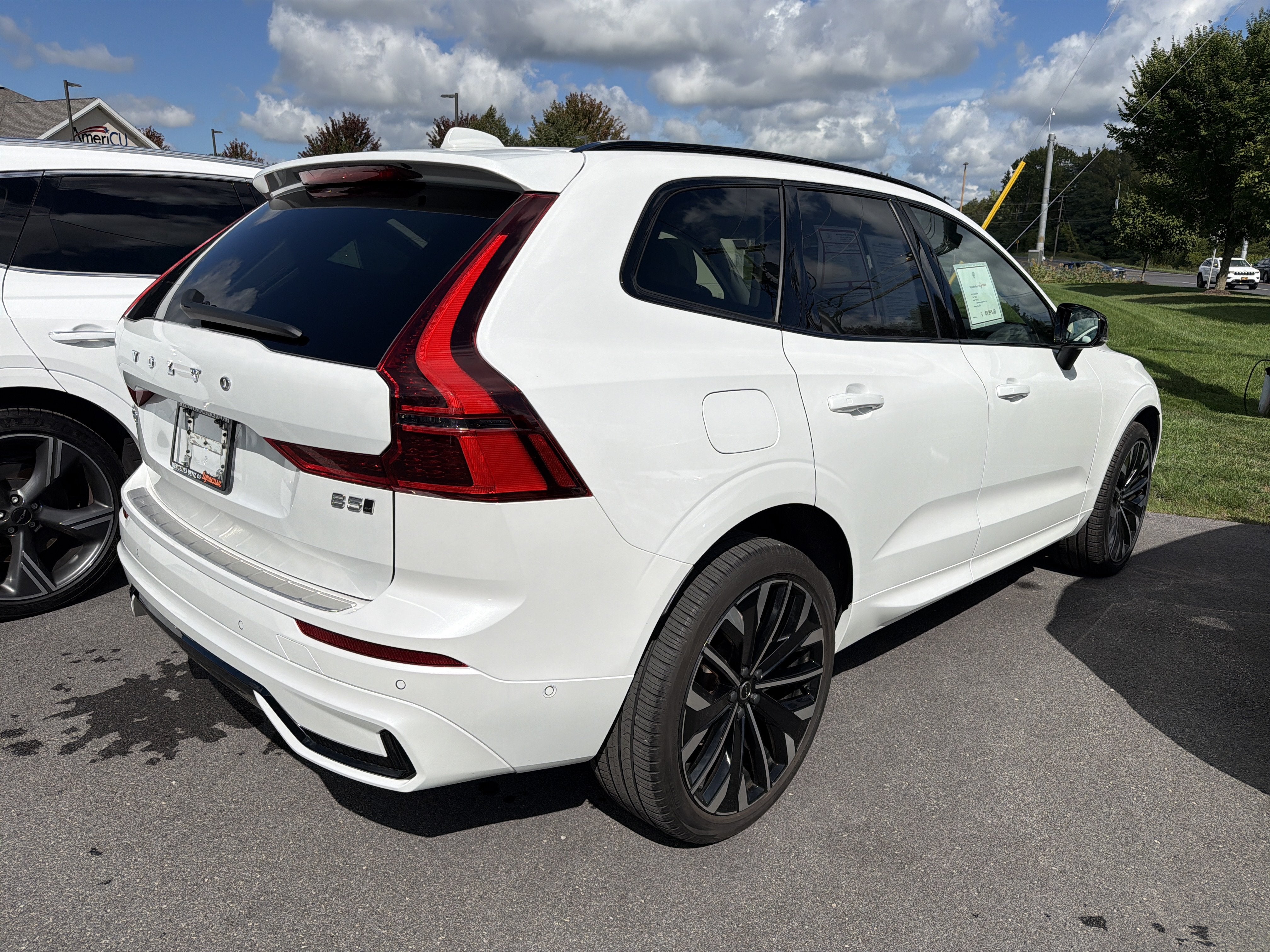 2026 Volvo XC60 B5 AWD Ultra