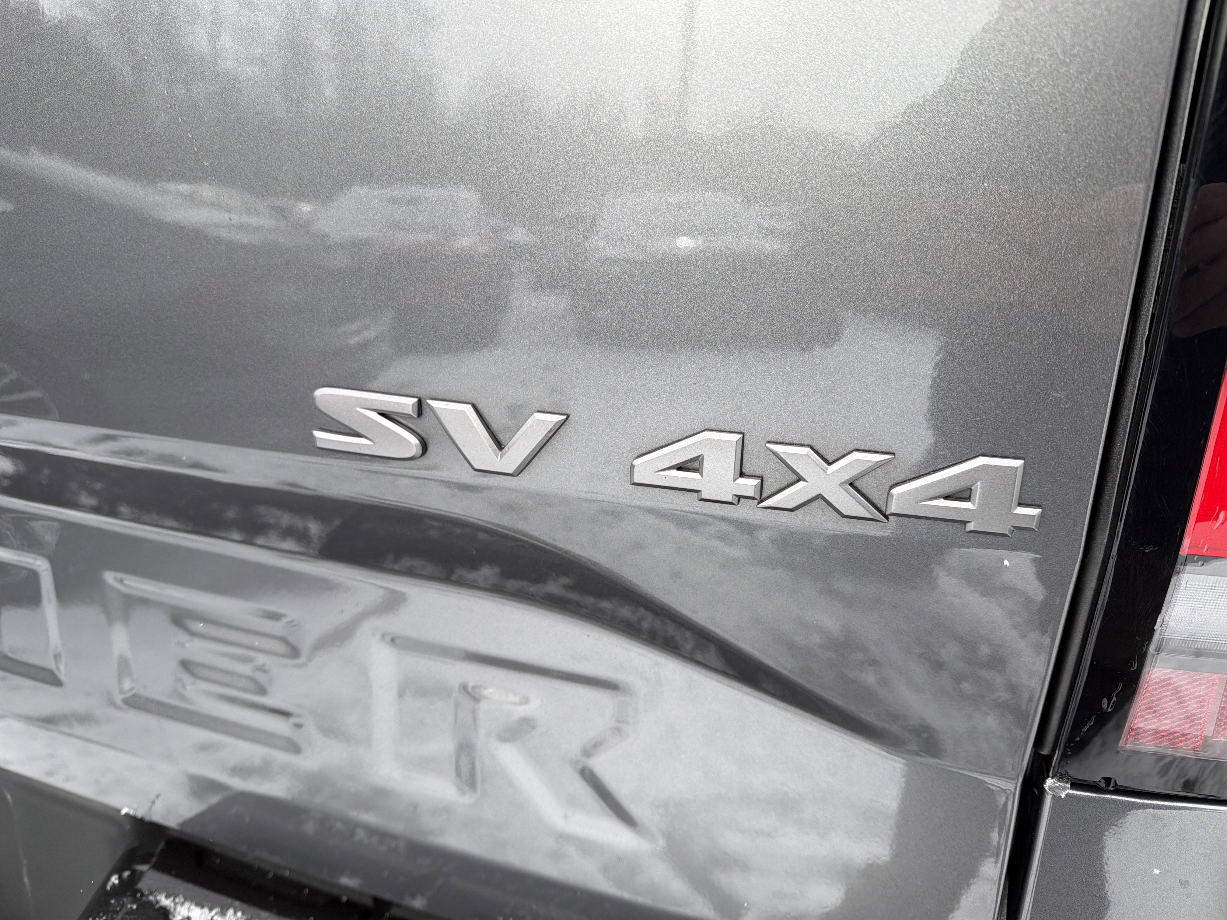 2024 Nissan Frontier SV