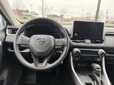 2023 Toyota RAV4 LE AWD