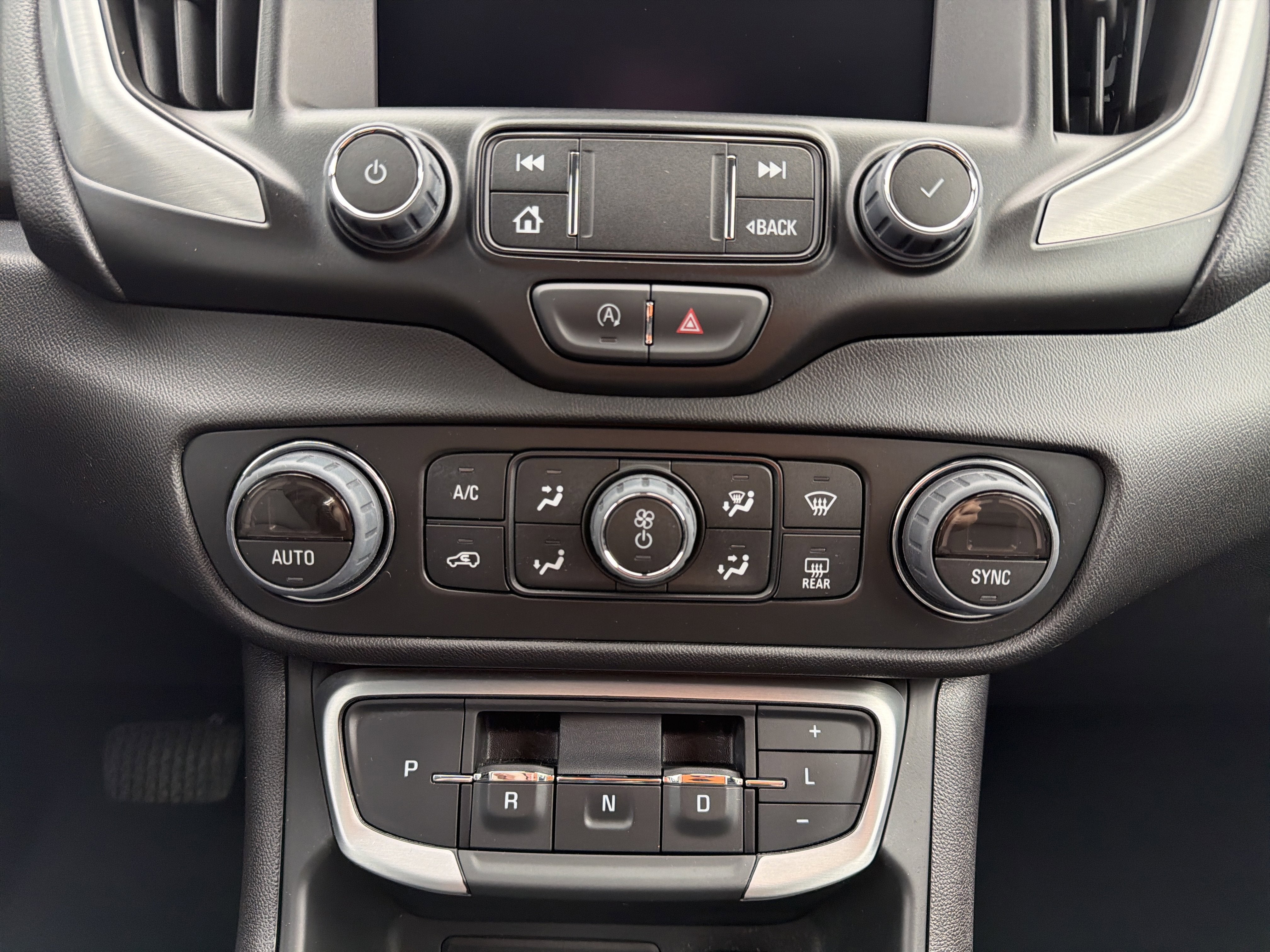 2024 GMC Terrain AWD 4dr SLT