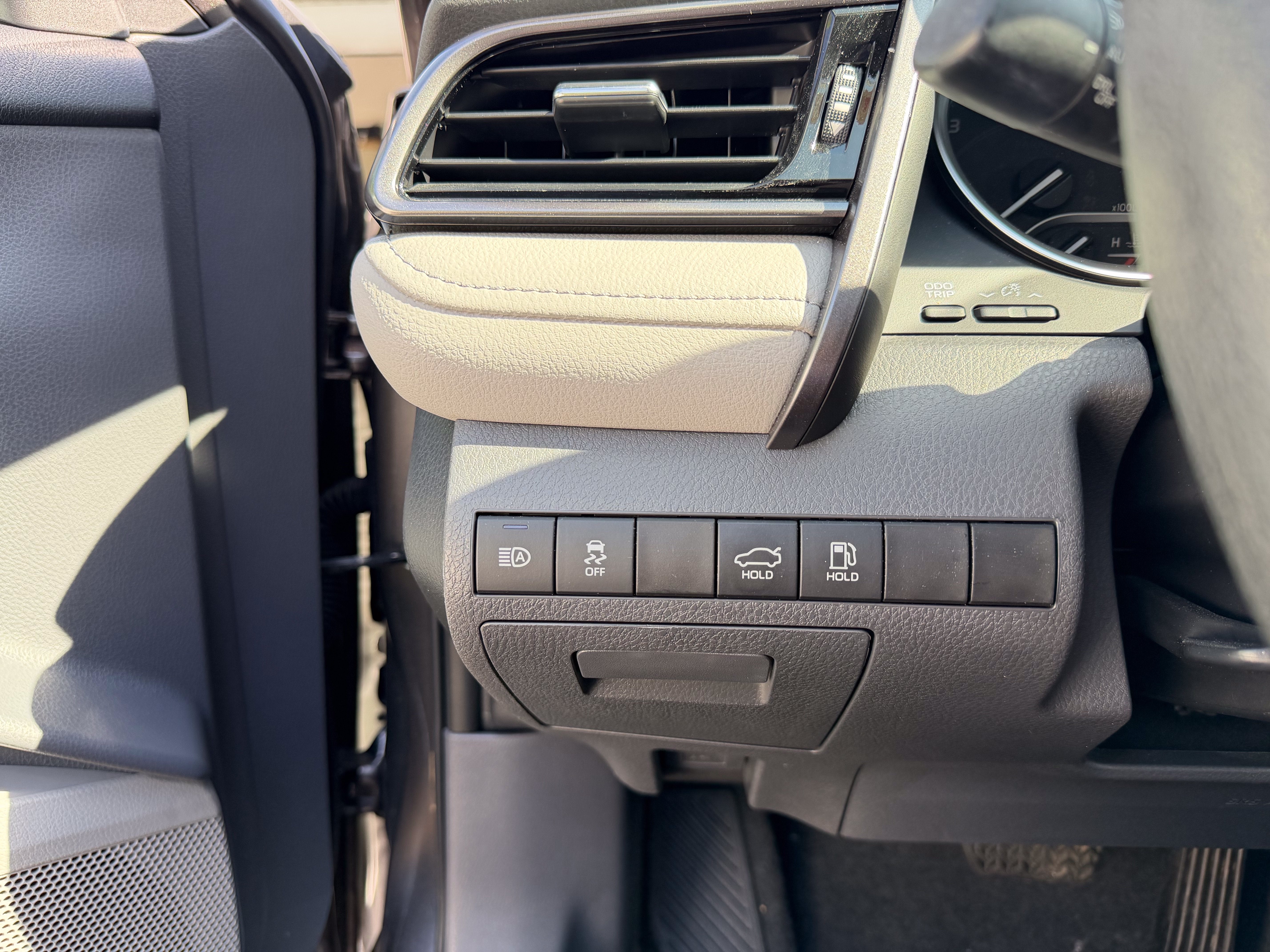 2024 Toyota Camry LE Auto AWD