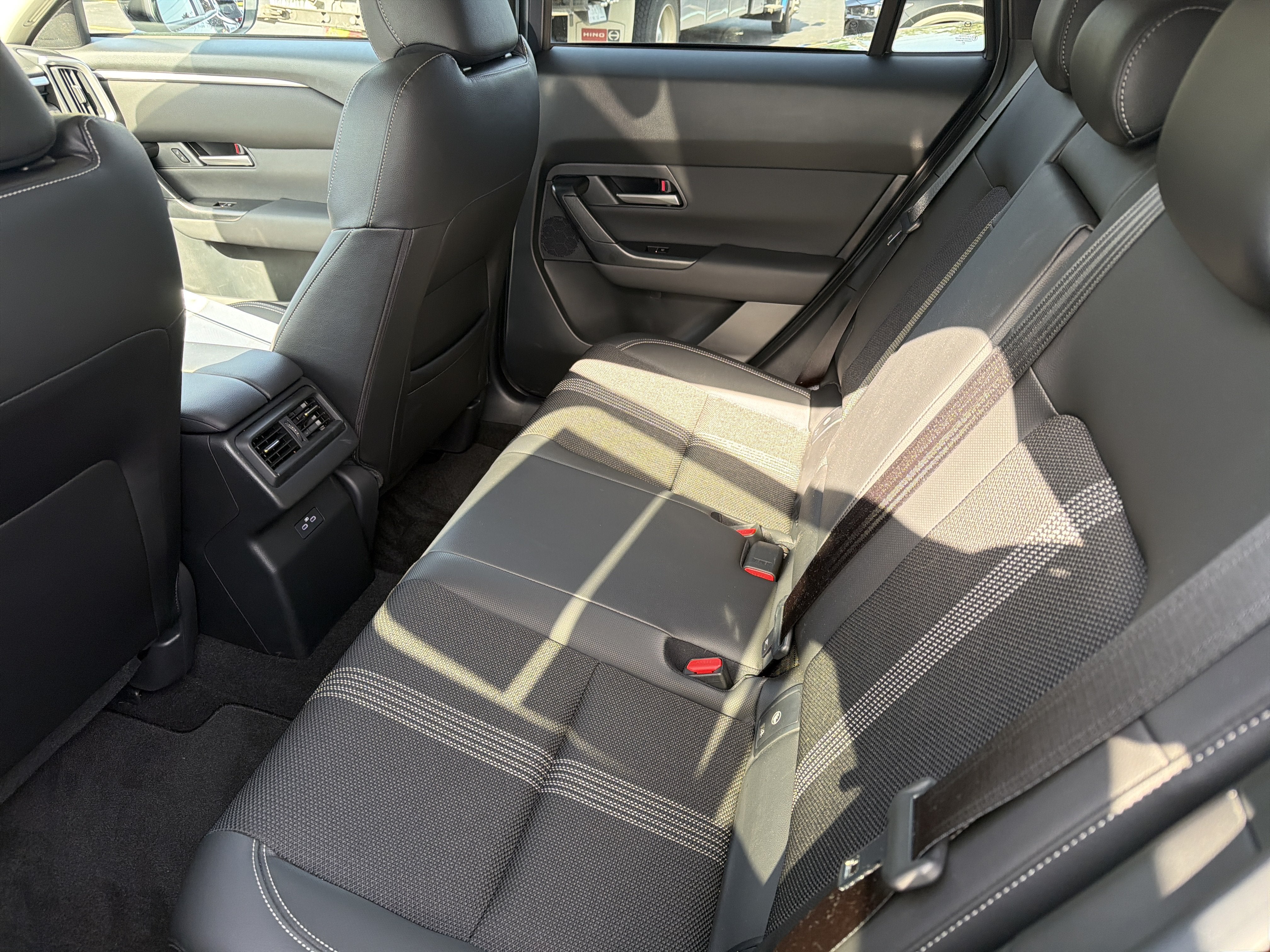 2025 Mazda Mazda CX-50 Hybrid Preferred Package AWD