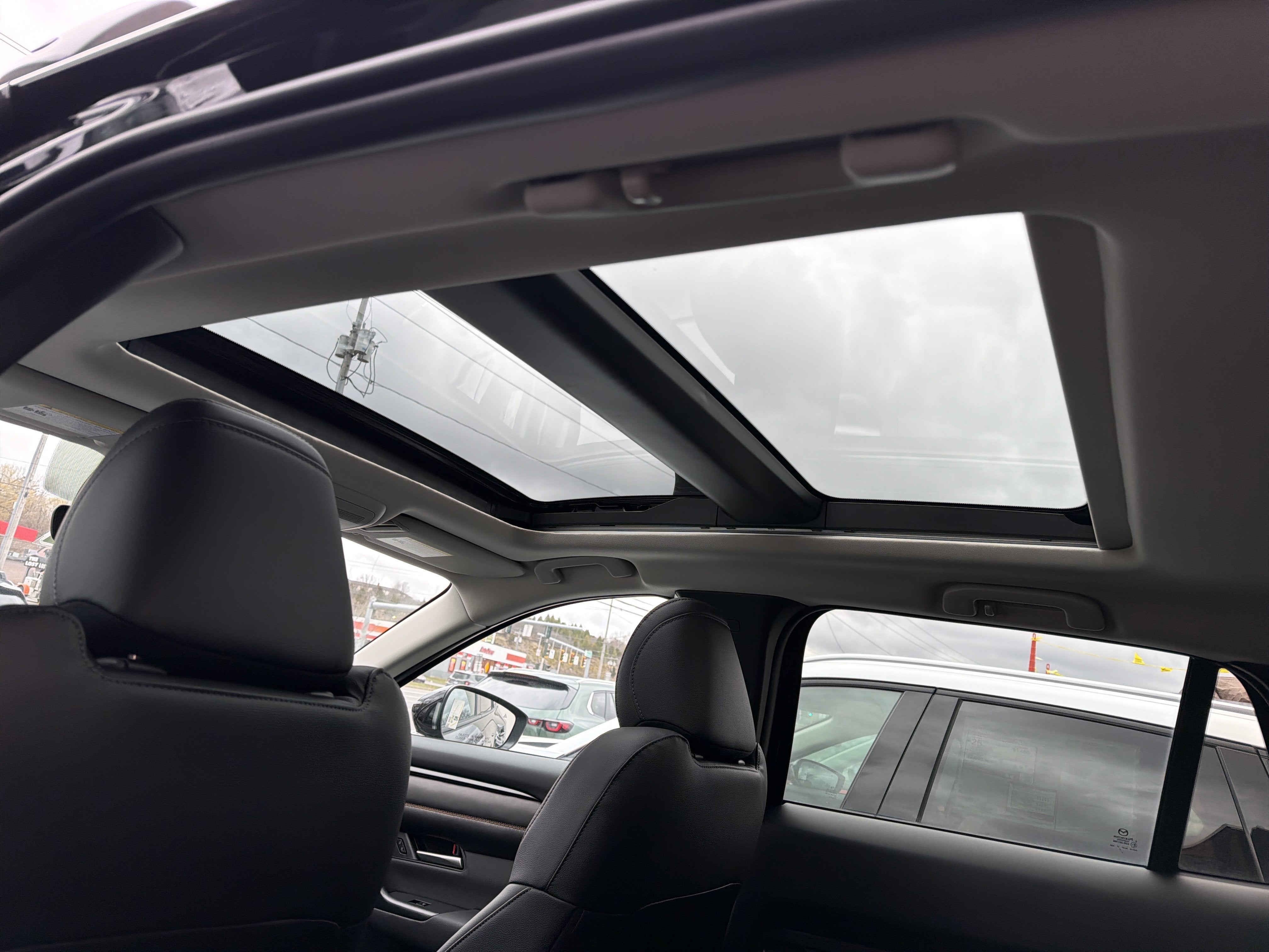 2026 Mazda Mazda CX-50 Hybrid Premium AWD