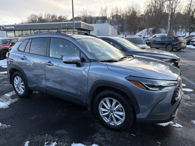 2024 Toyota Corolla Cross LE