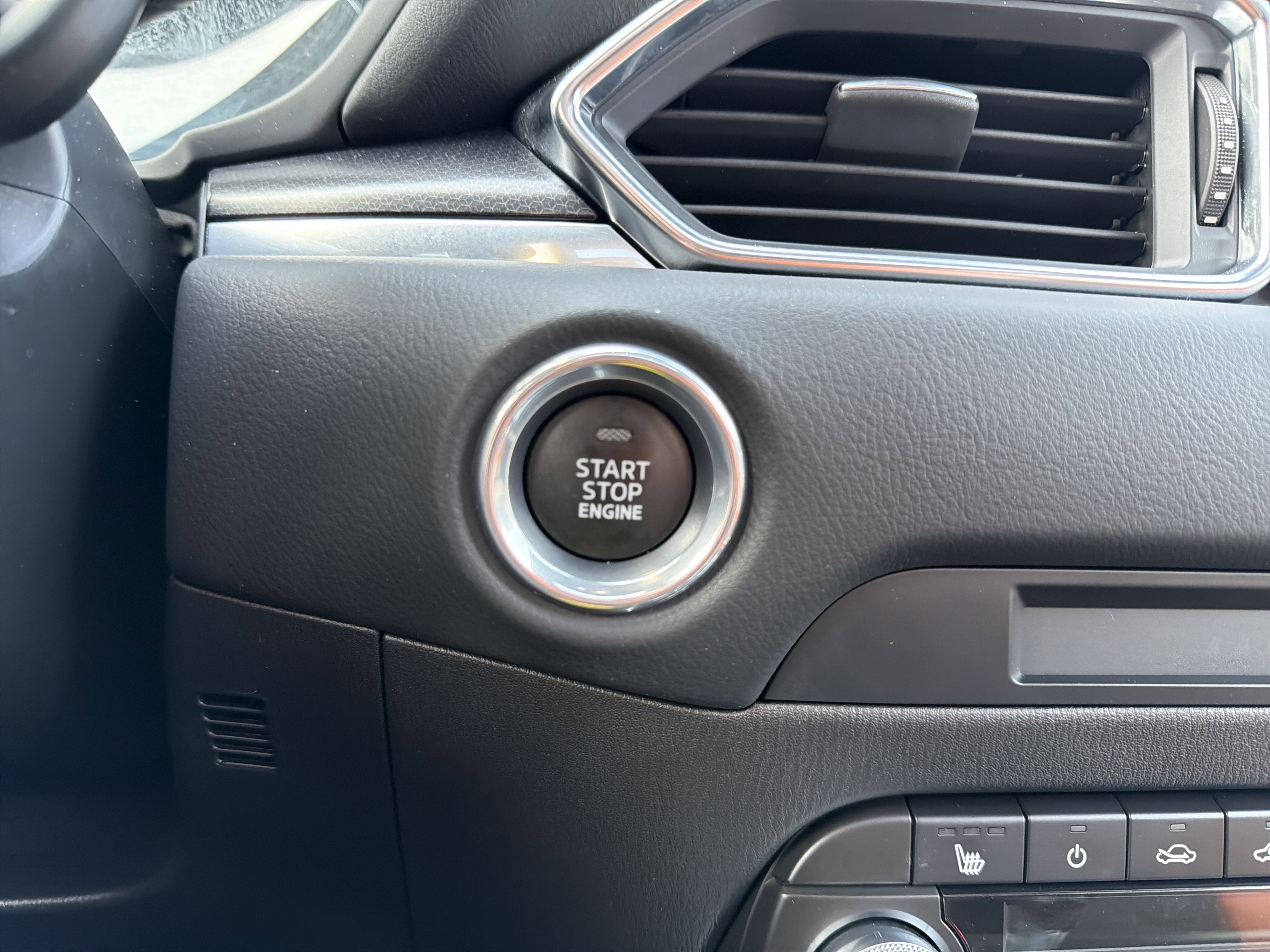 2025 Mazda Mazda CX-5 2.5 Carbon Turbo AWD *Ltd Avail*