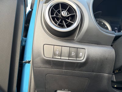 2022 Hyundai Kona SE