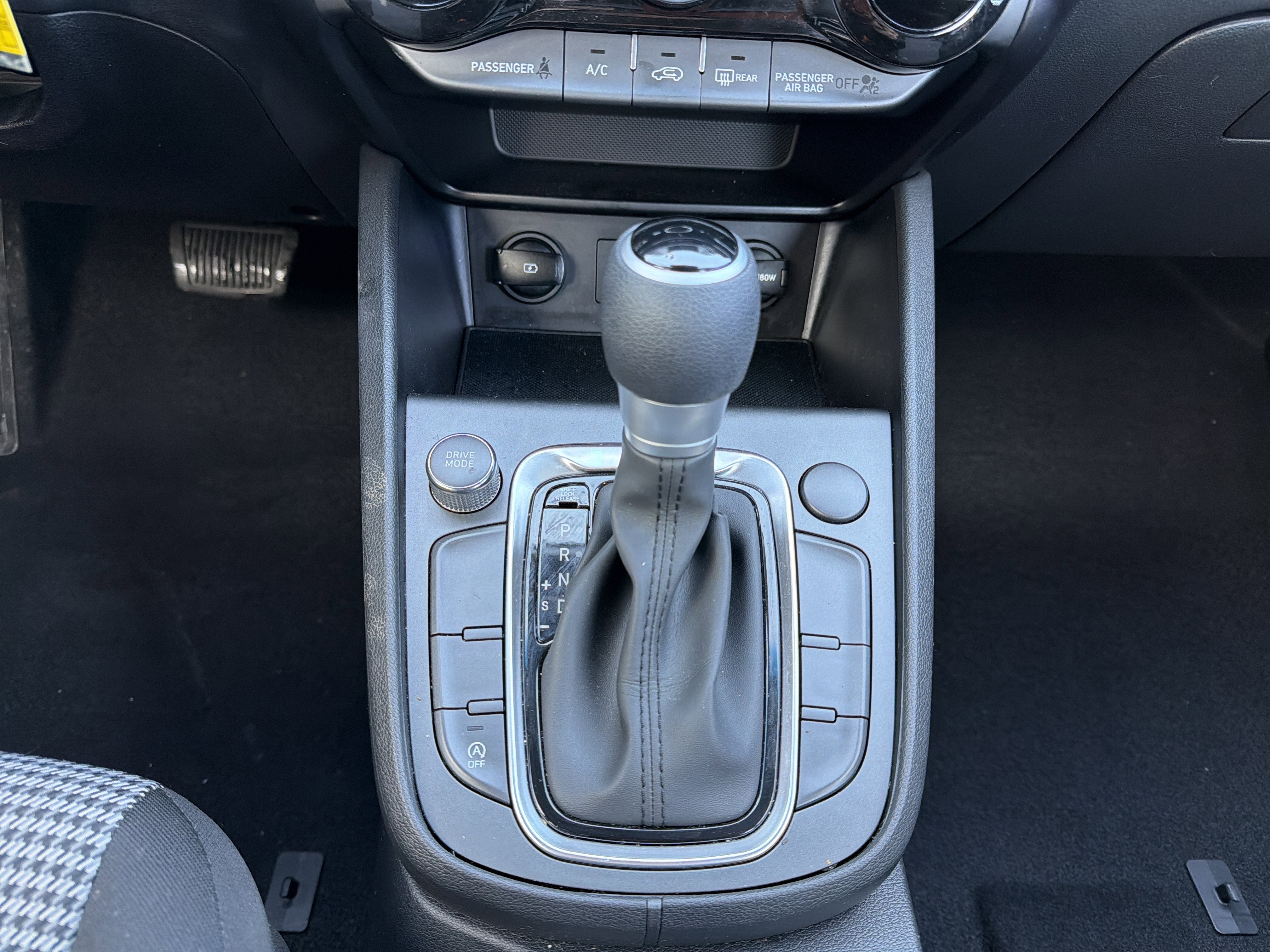 2022 Hyundai Kona SE