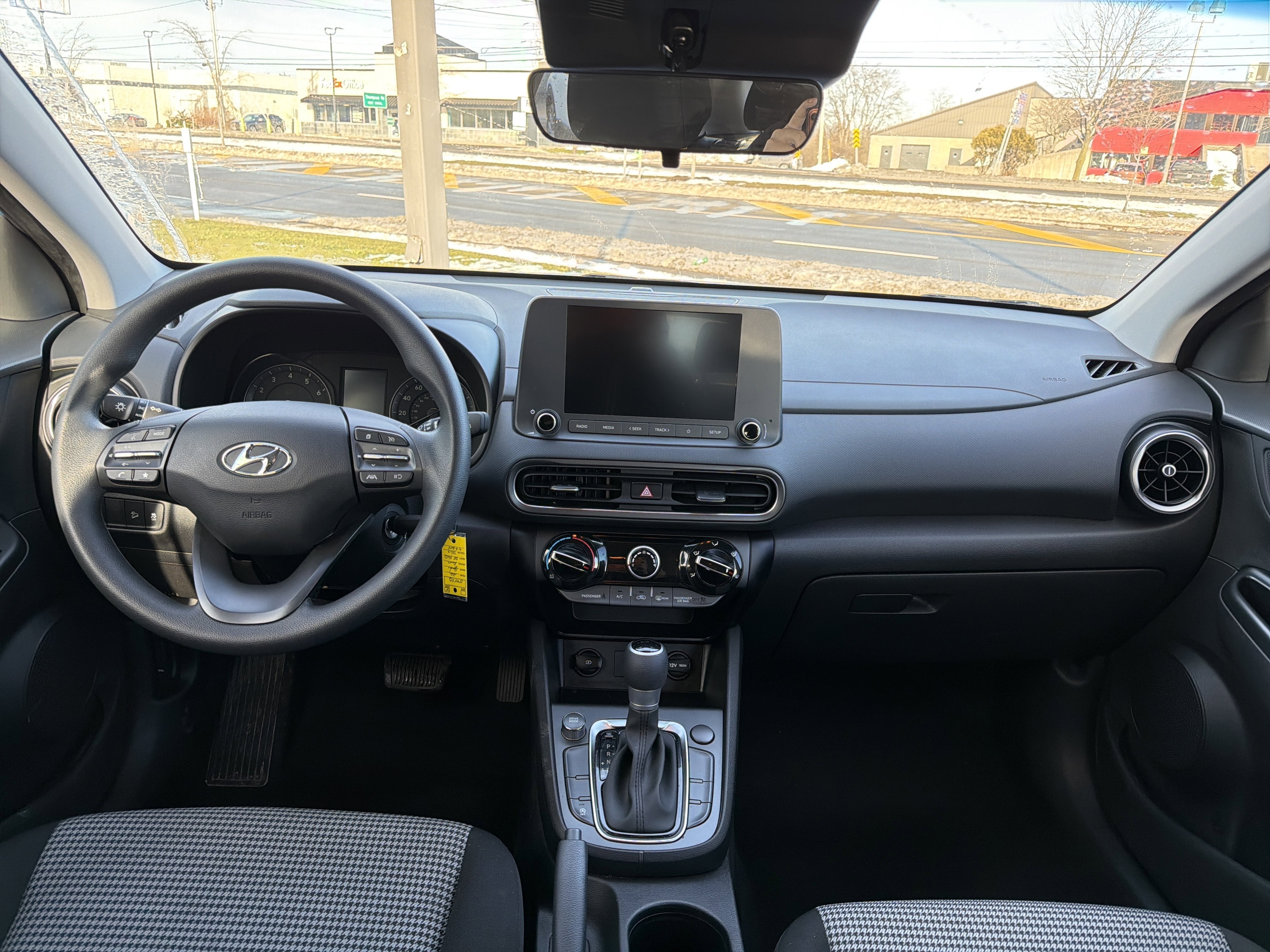 2022 Hyundai Kona SE