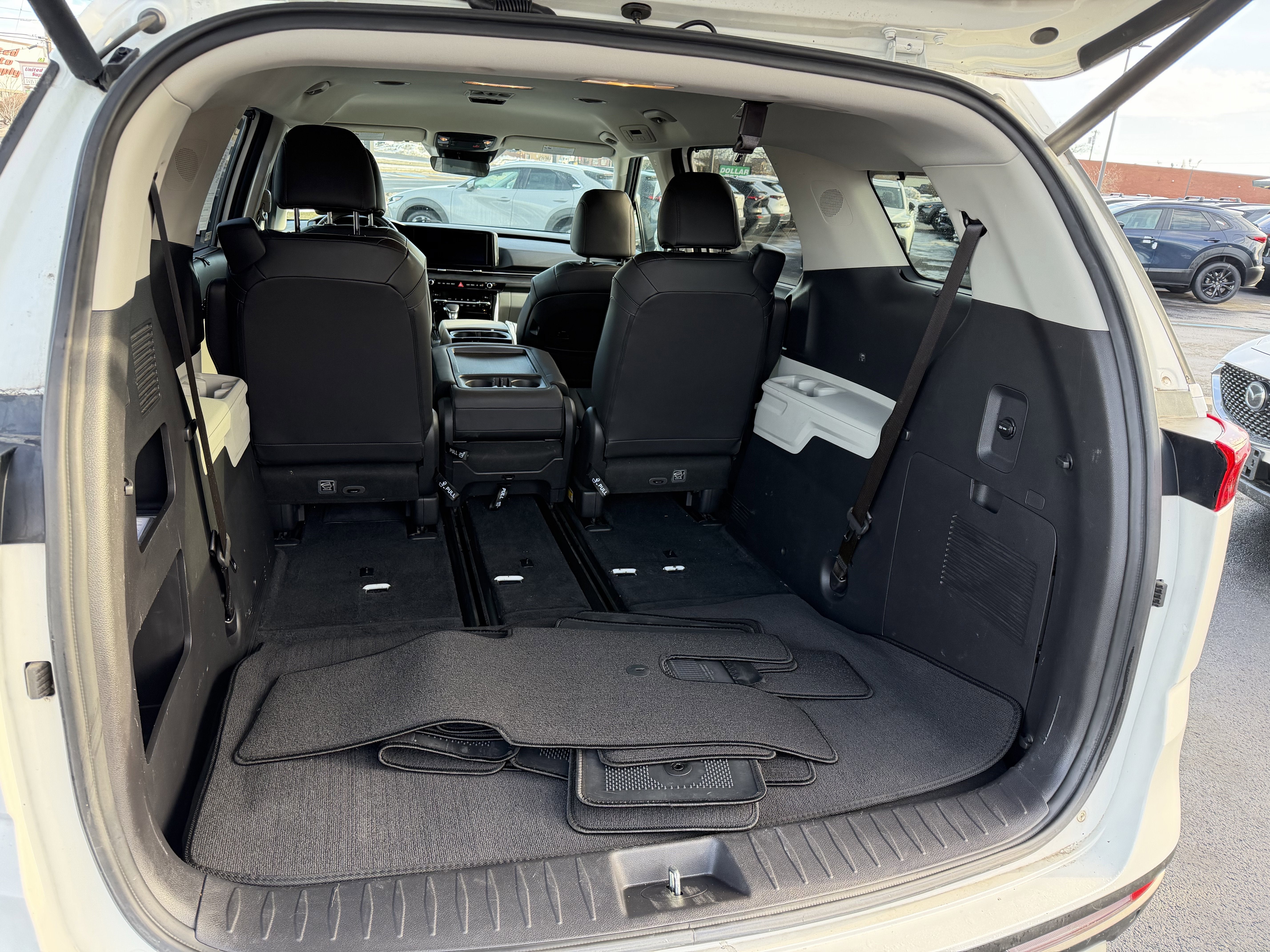 2024 Kia Carnival EX