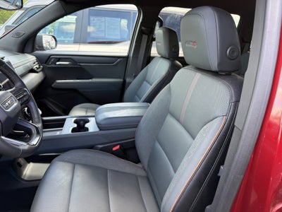 2025 GMC Acadia AWD AT4