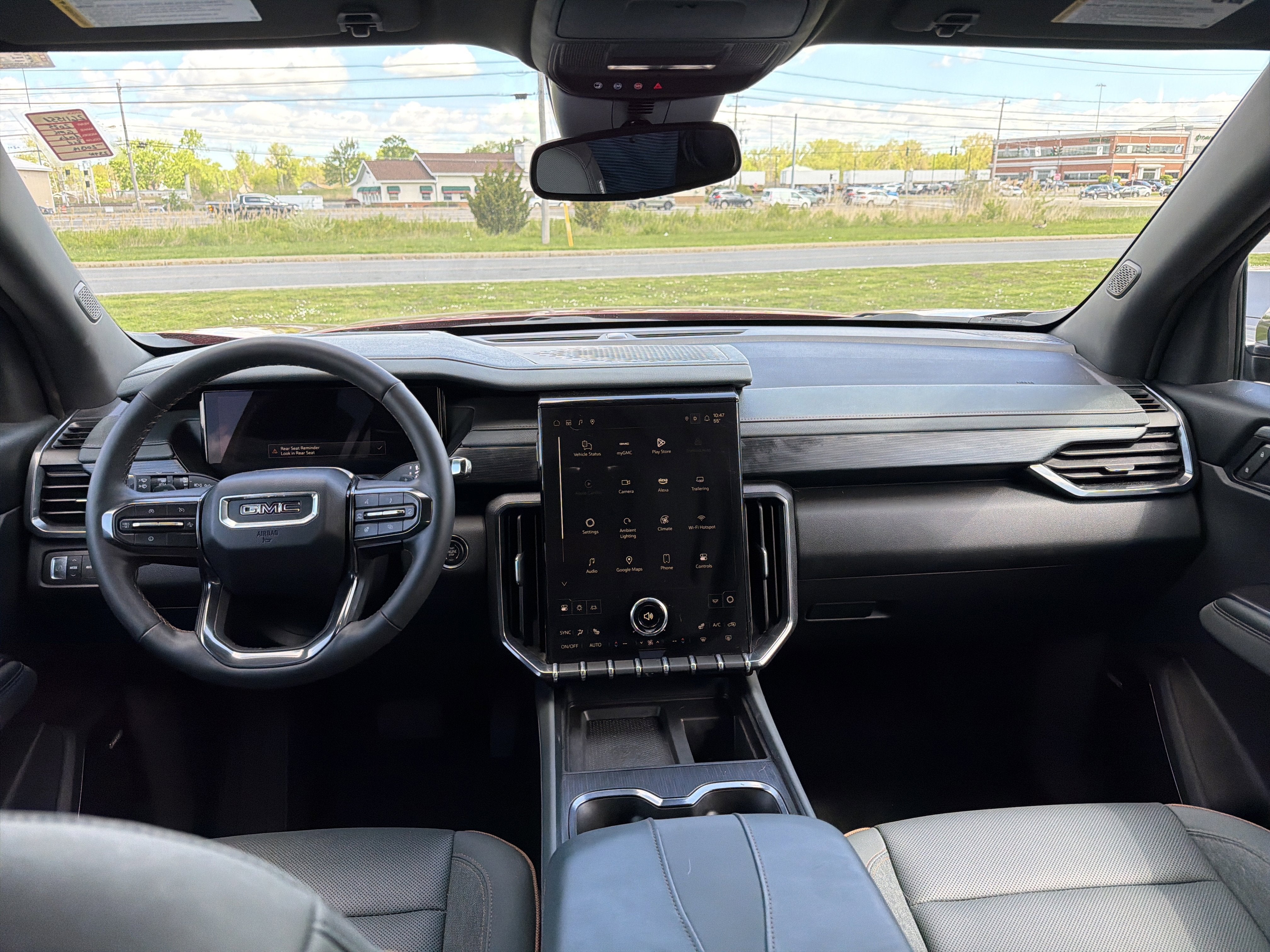 2025 GMC Acadia AWD AT4
