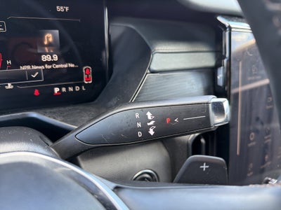 2025 GMC Acadia AWD AT4