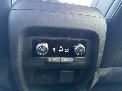 2025 GMC Acadia AWD AT4