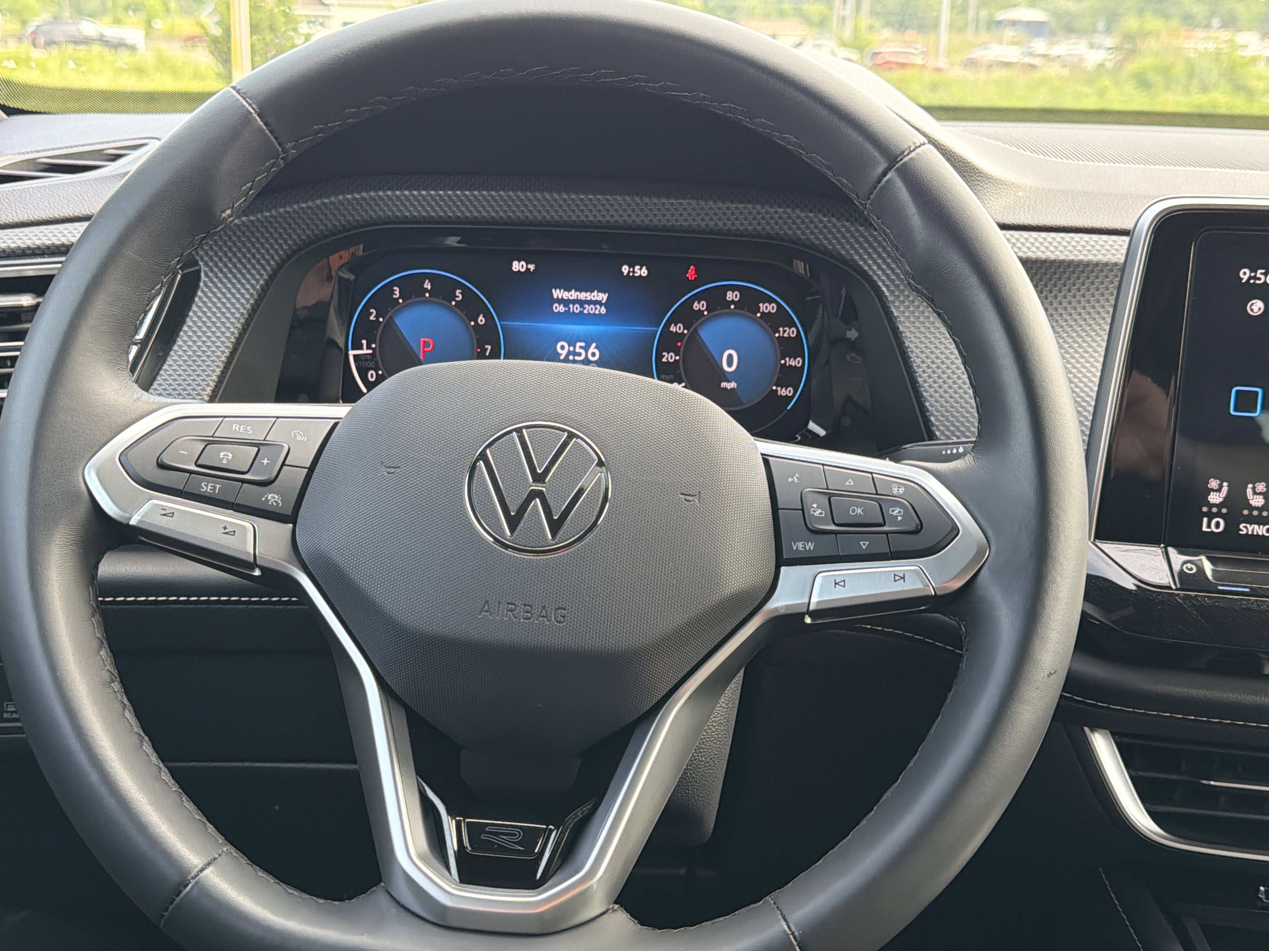 2025 Volkswagen Atlas Cross Sport 2.0T SEL R-Line Black