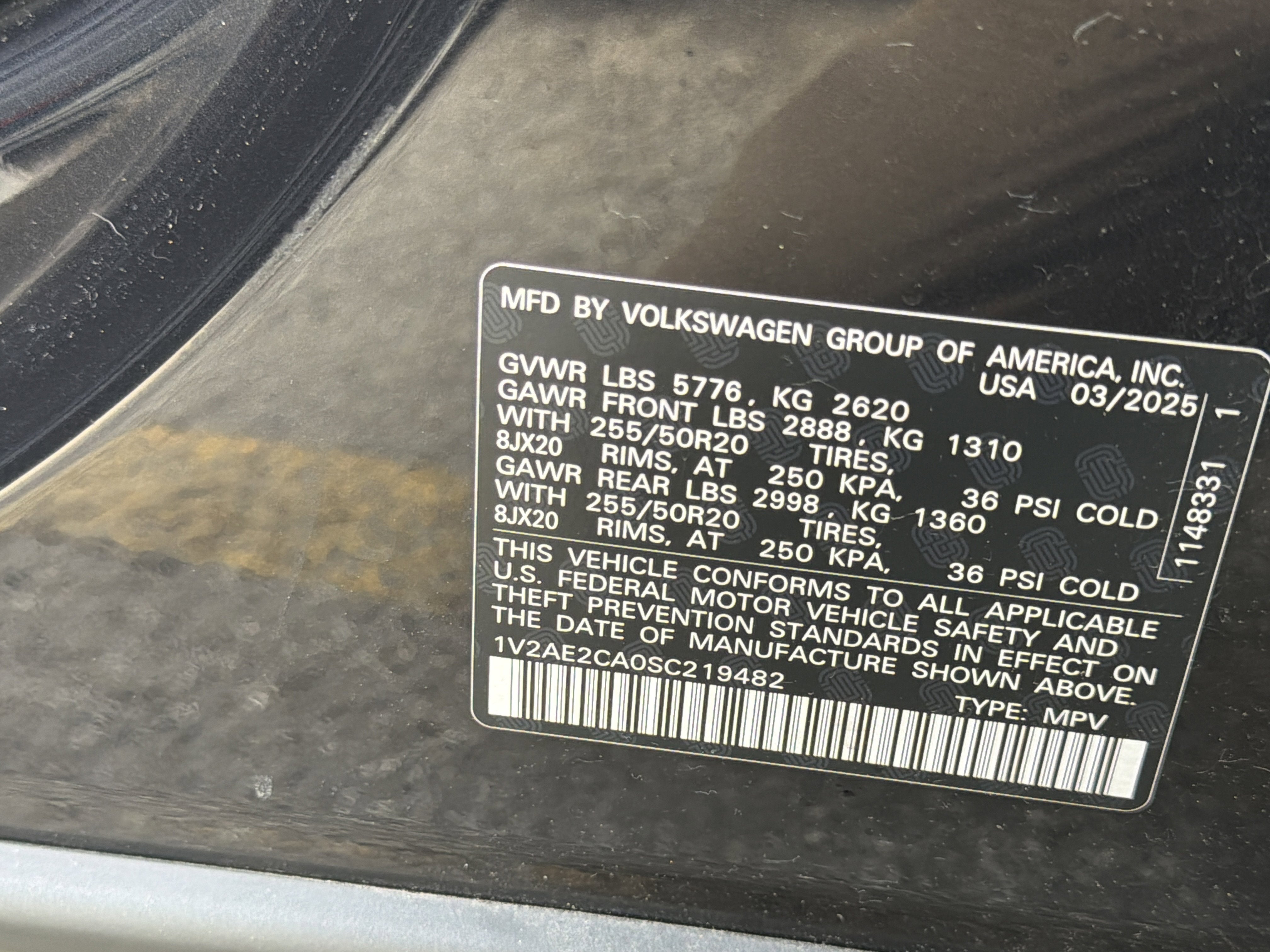 2025 Volkswagen Atlas Cross Sport 2.0T SEL R-Line Black