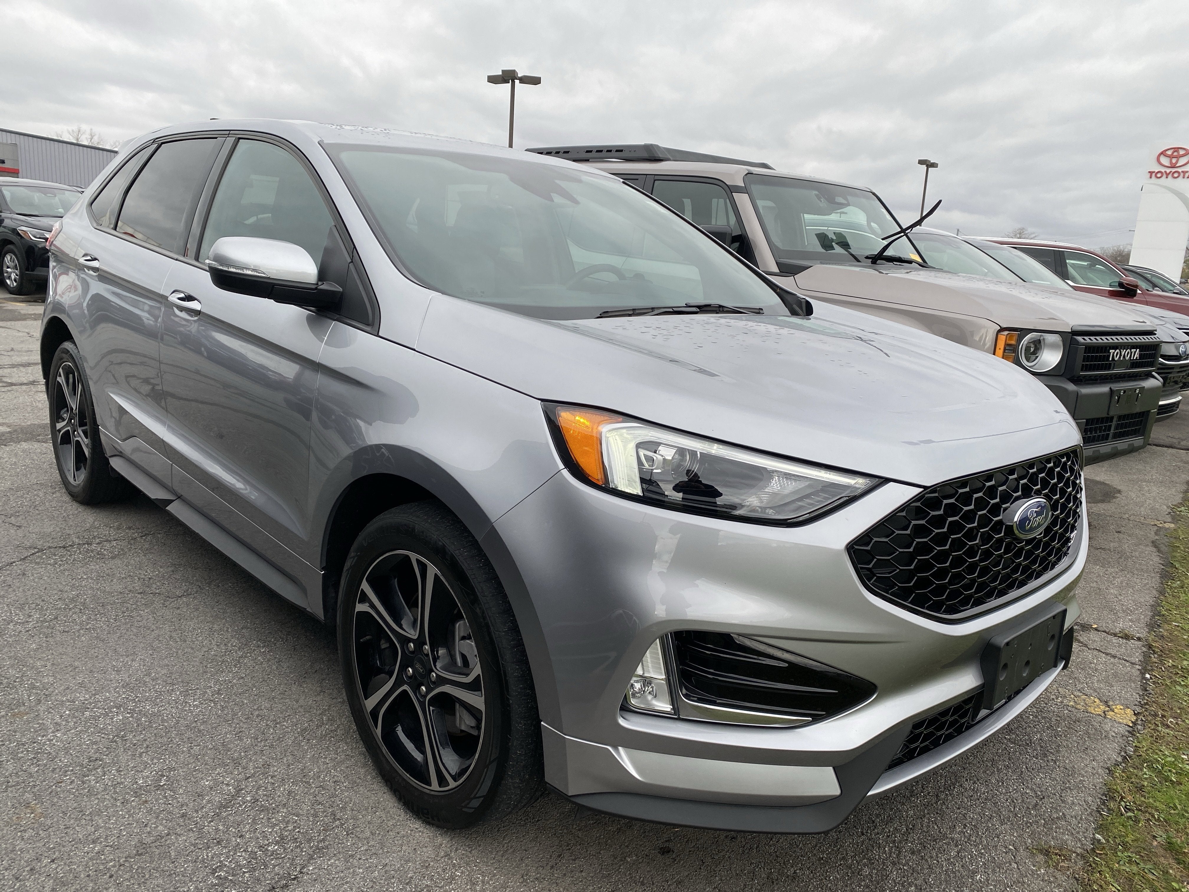 2022 Ford Edge ST