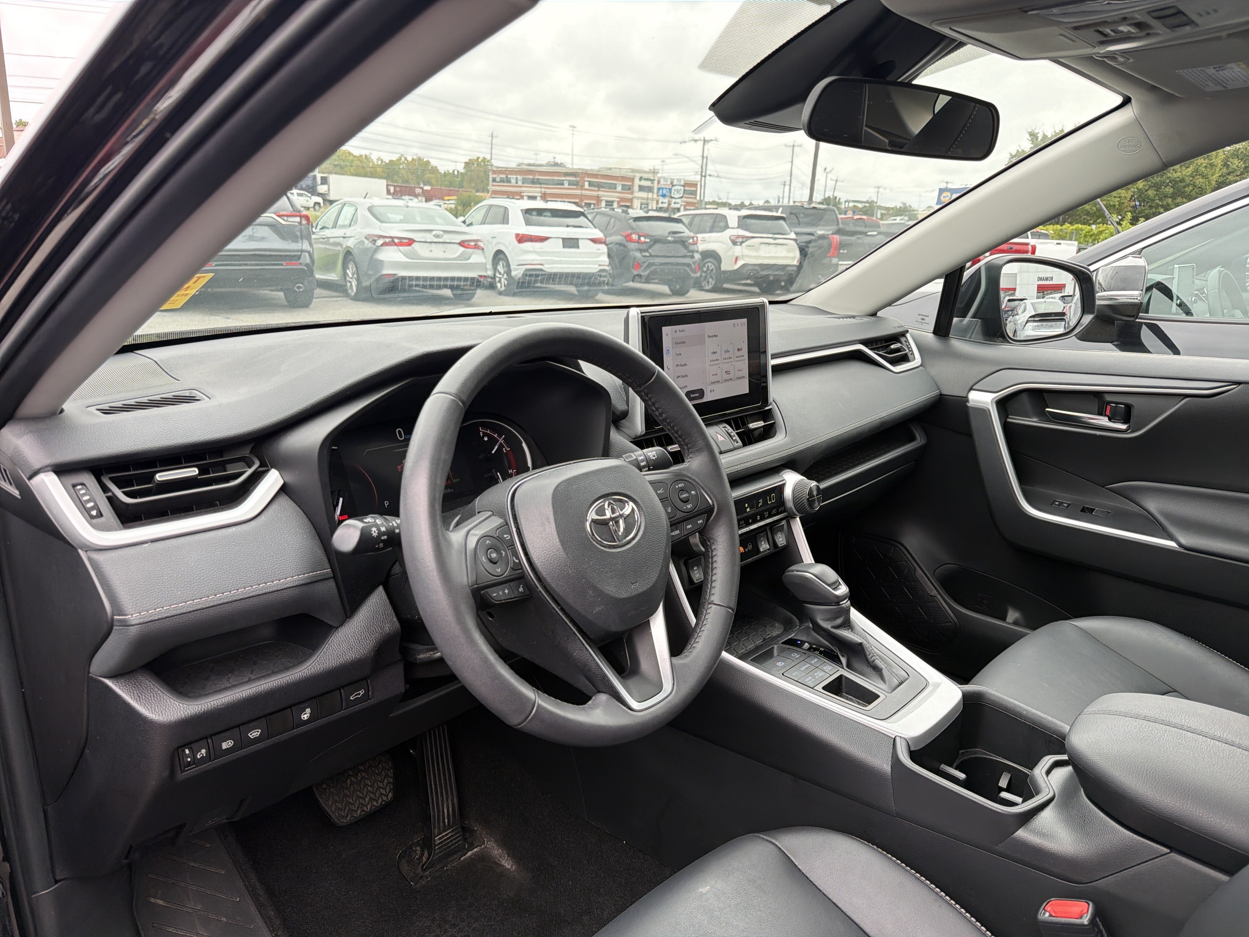 2024 Toyota RAV4 XLE Premium