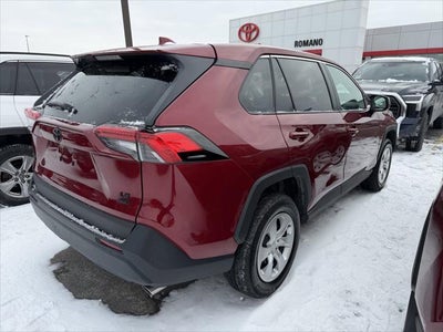 2023 Toyota RAV4 LE