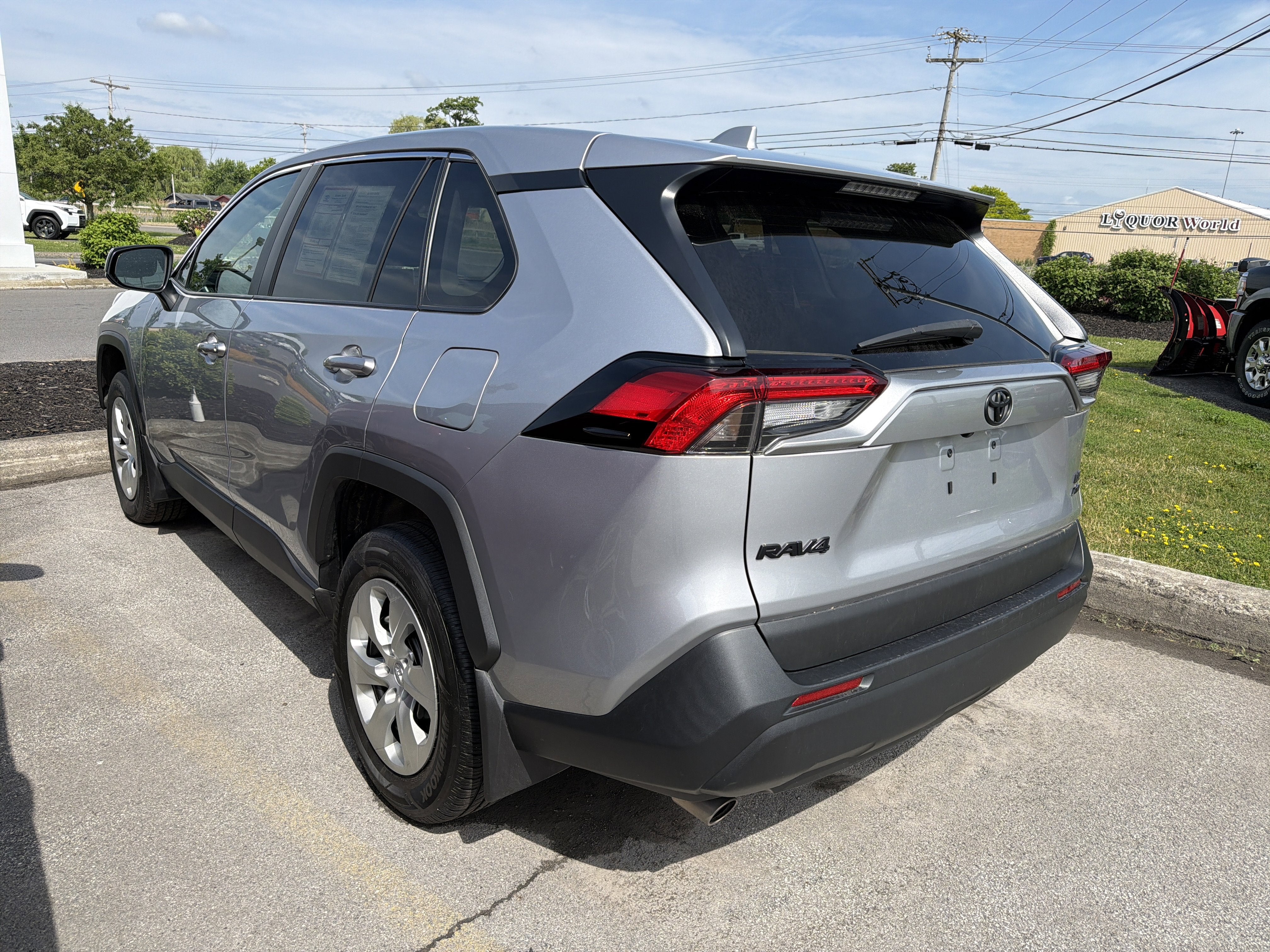 2023 Toyota RAV4 LE