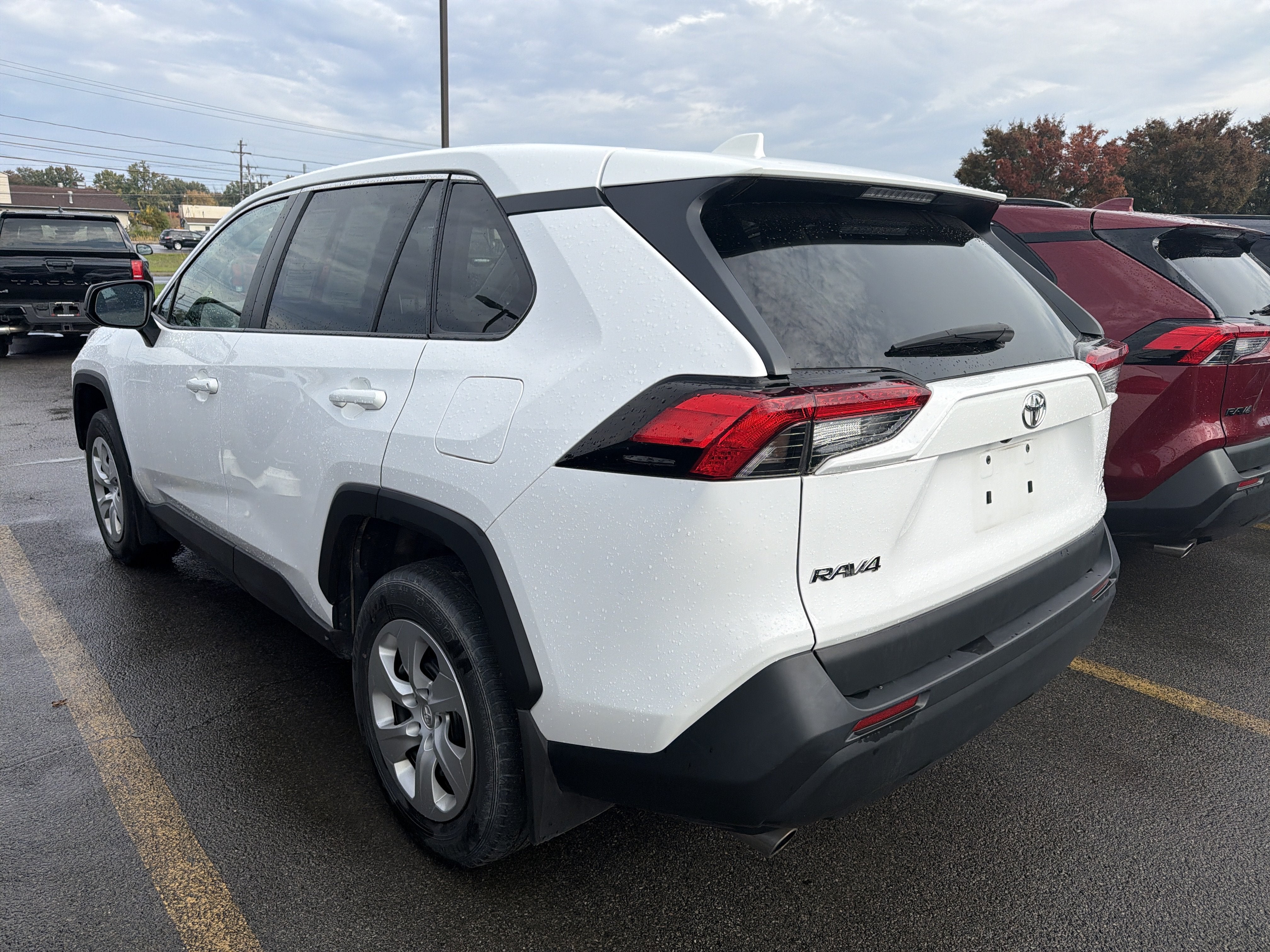 2024 Toyota RAV4 LE