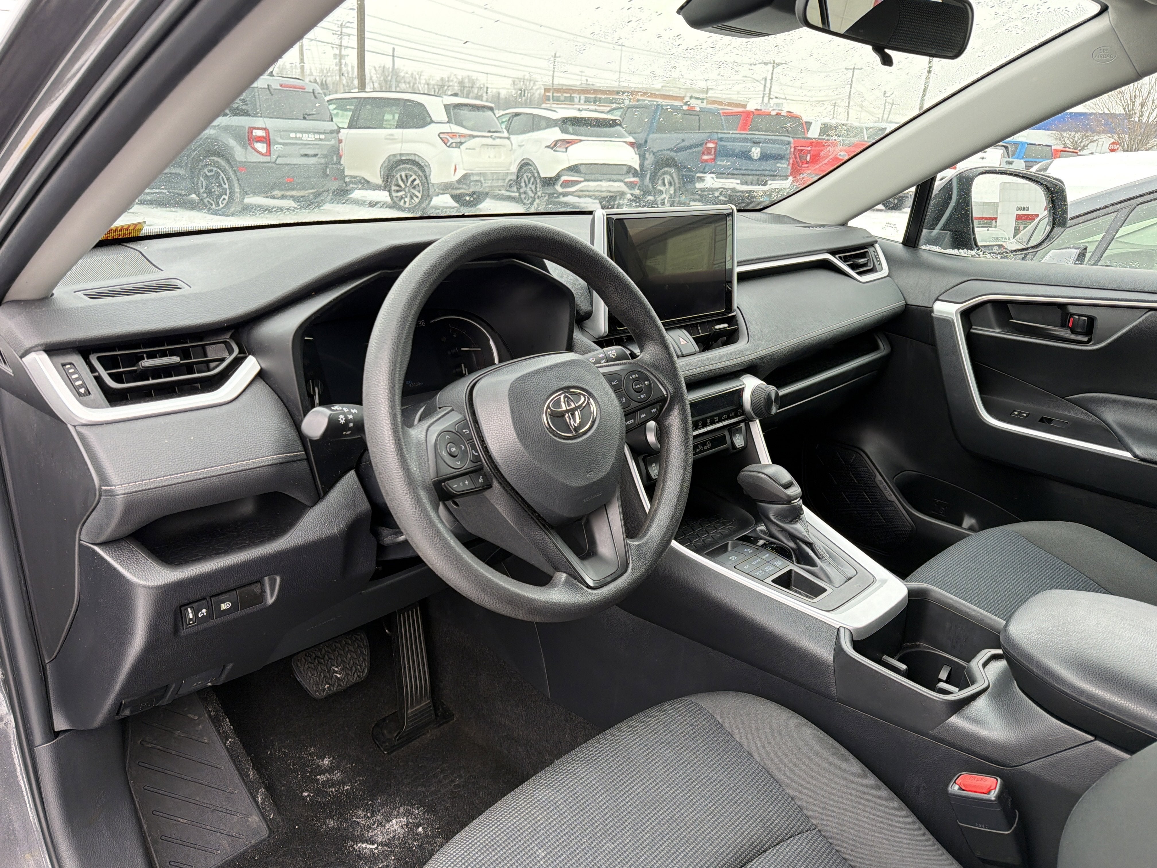 2023 Toyota RAV4 LE