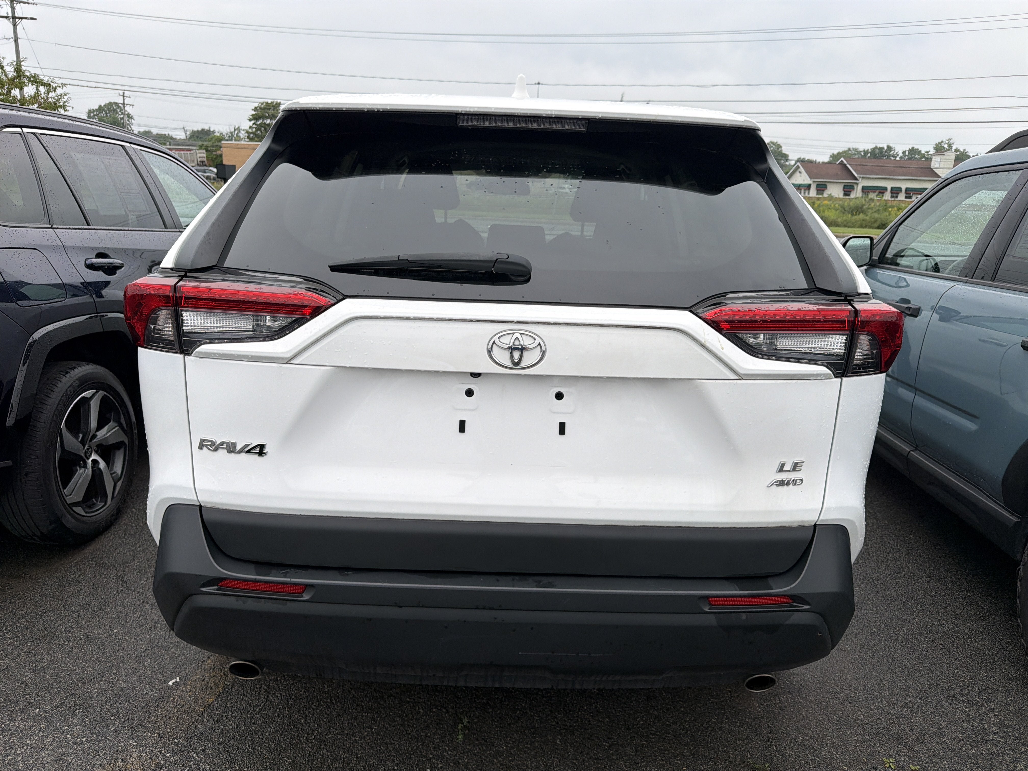 2023 Toyota RAV4 LE
