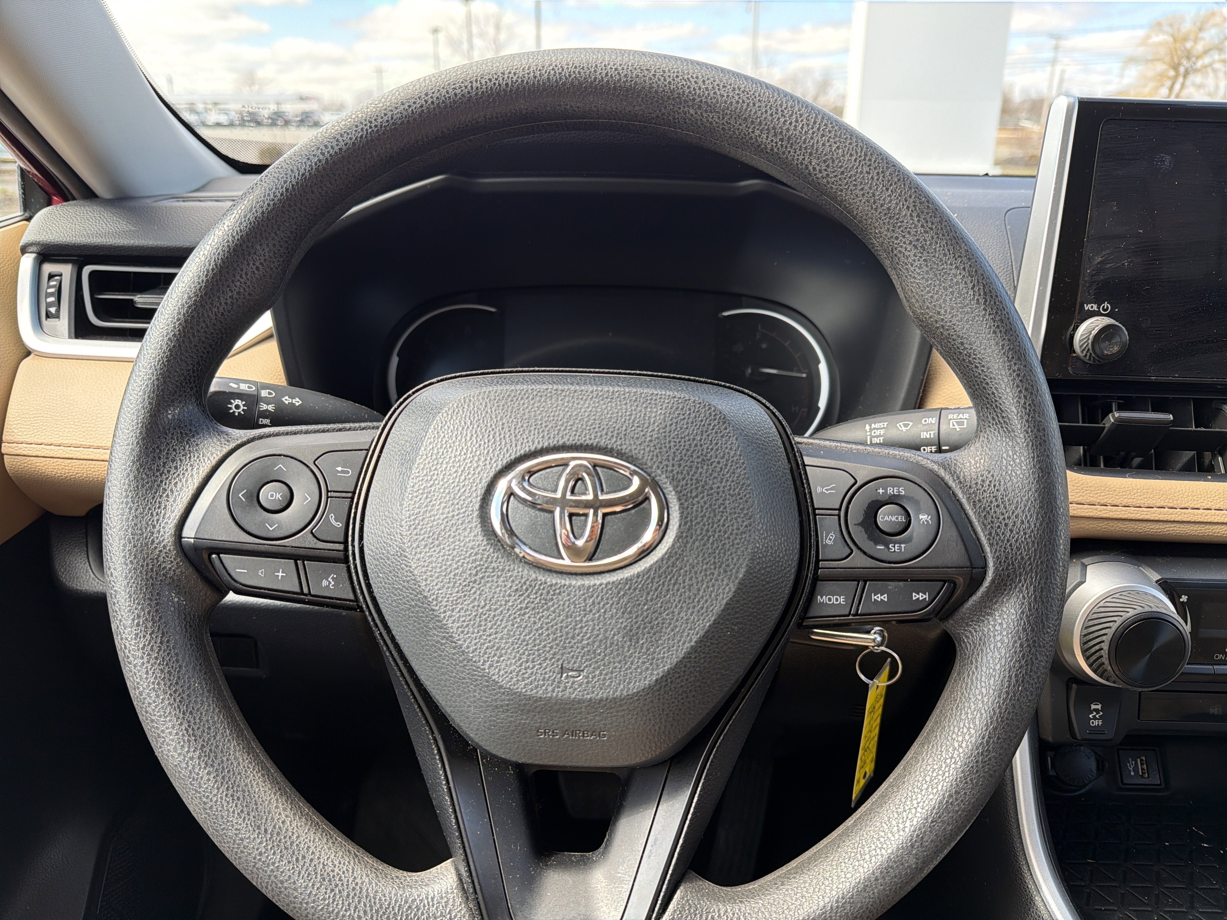 2023 Toyota RAV4 LE