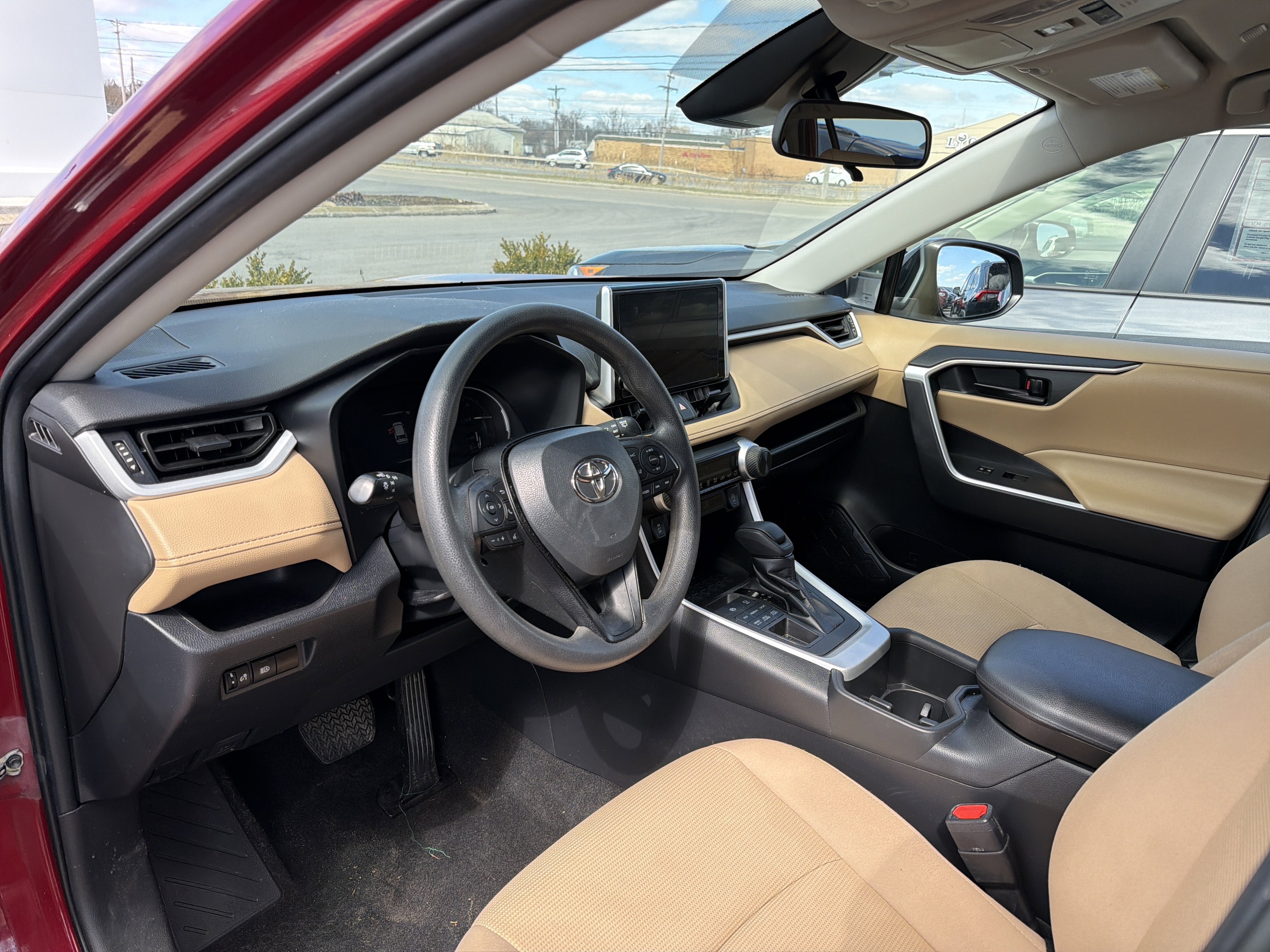 2023 Toyota RAV4 LE