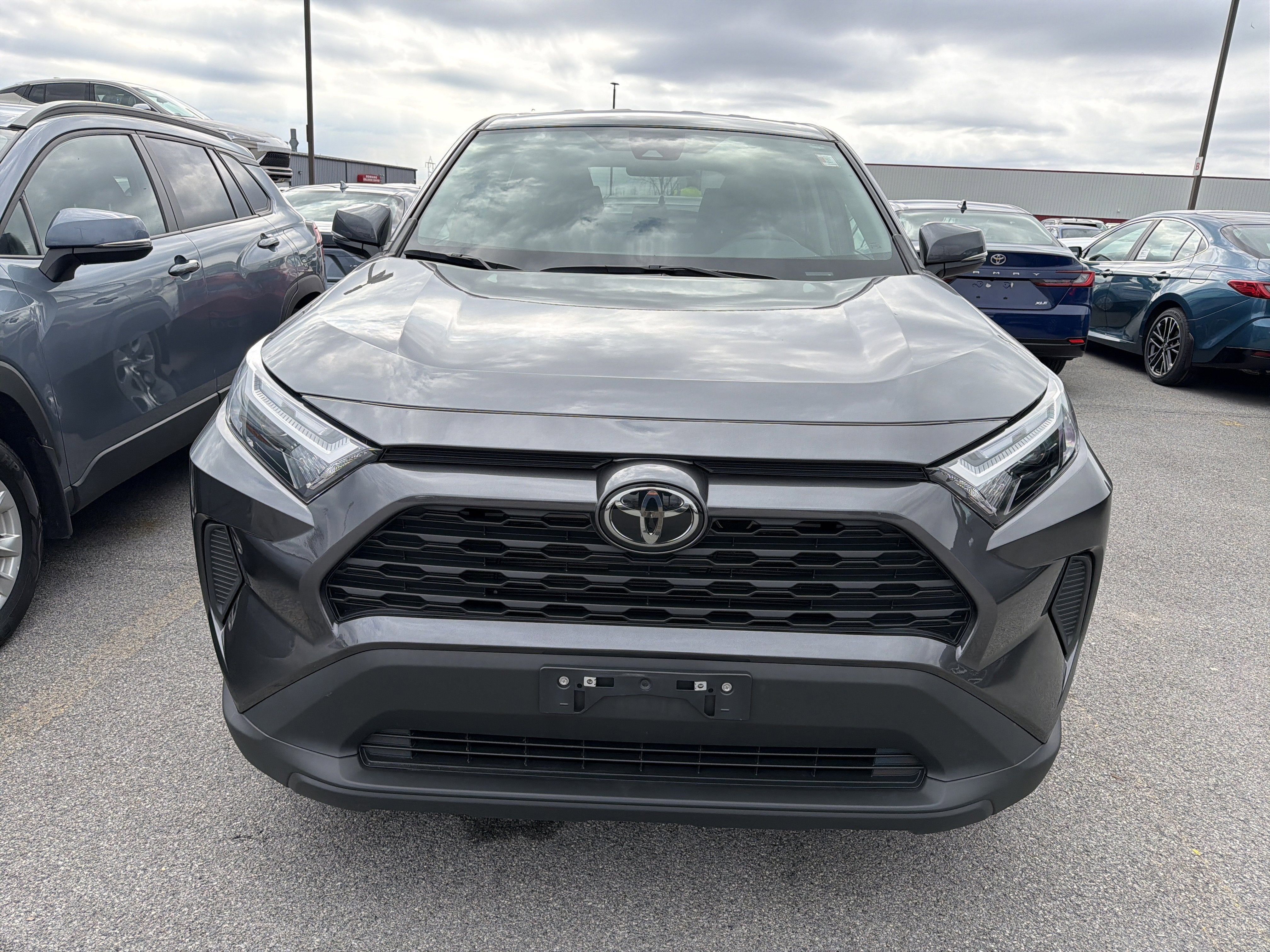 2023 Toyota RAV4 LE