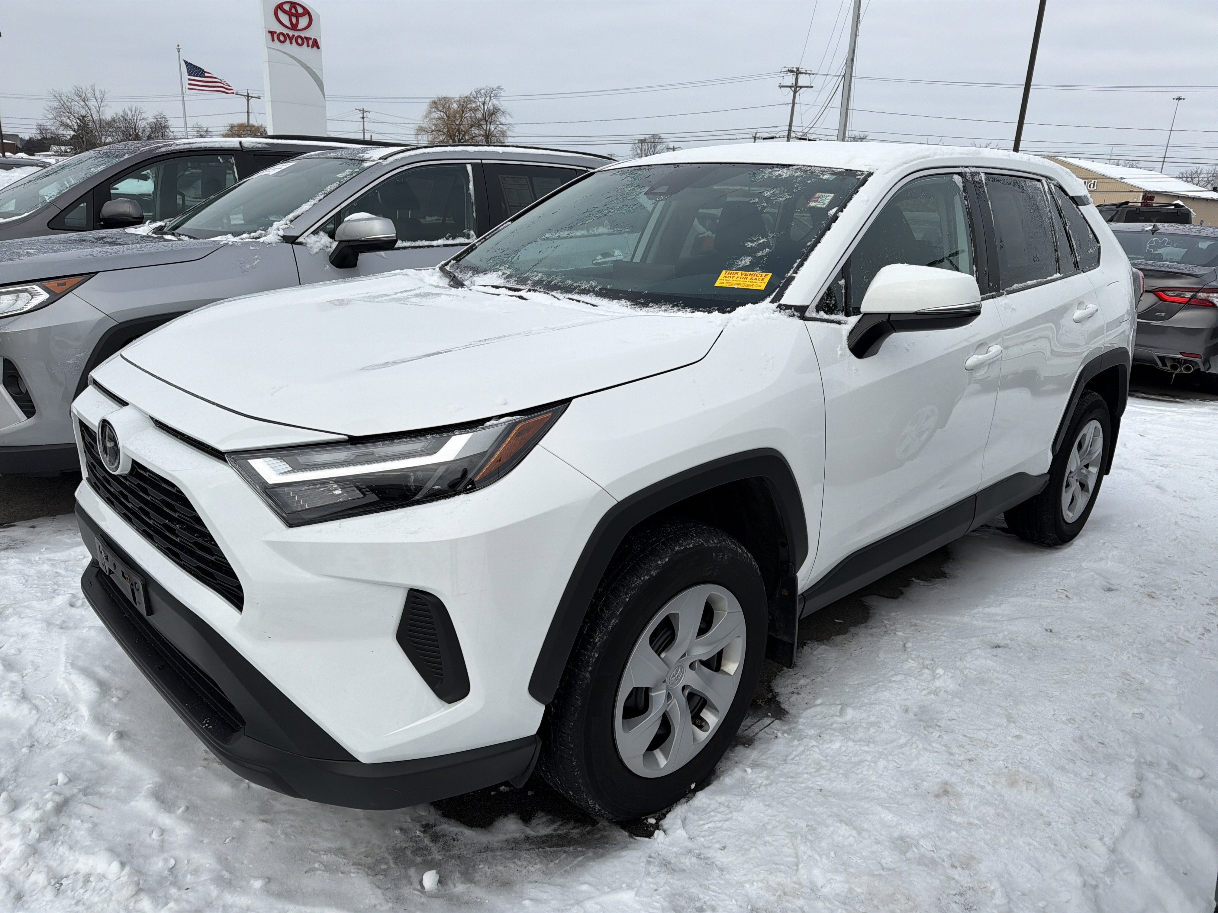 2023 Toyota RAV4 LE