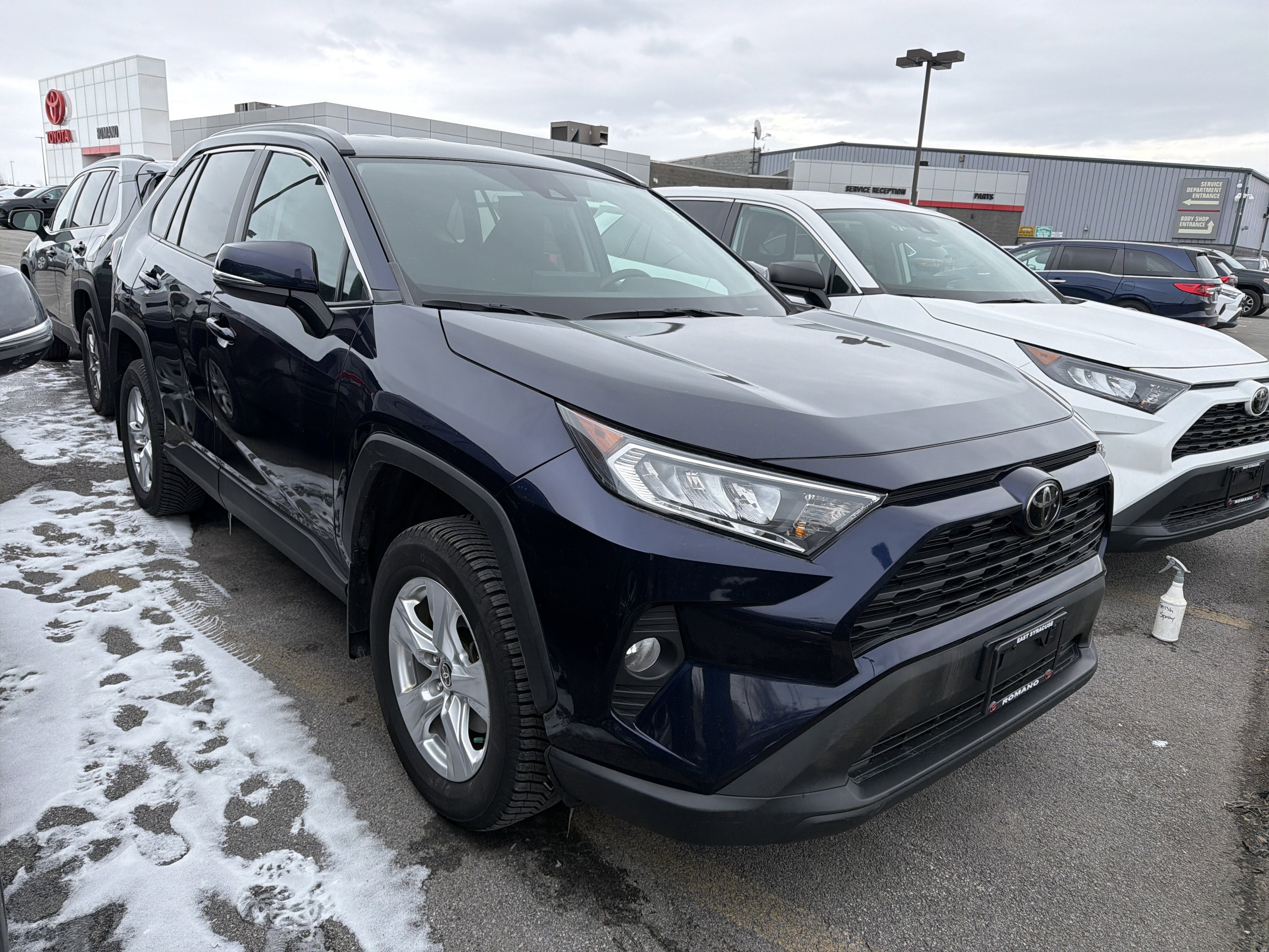 2021 Toyota RAV4 XLE