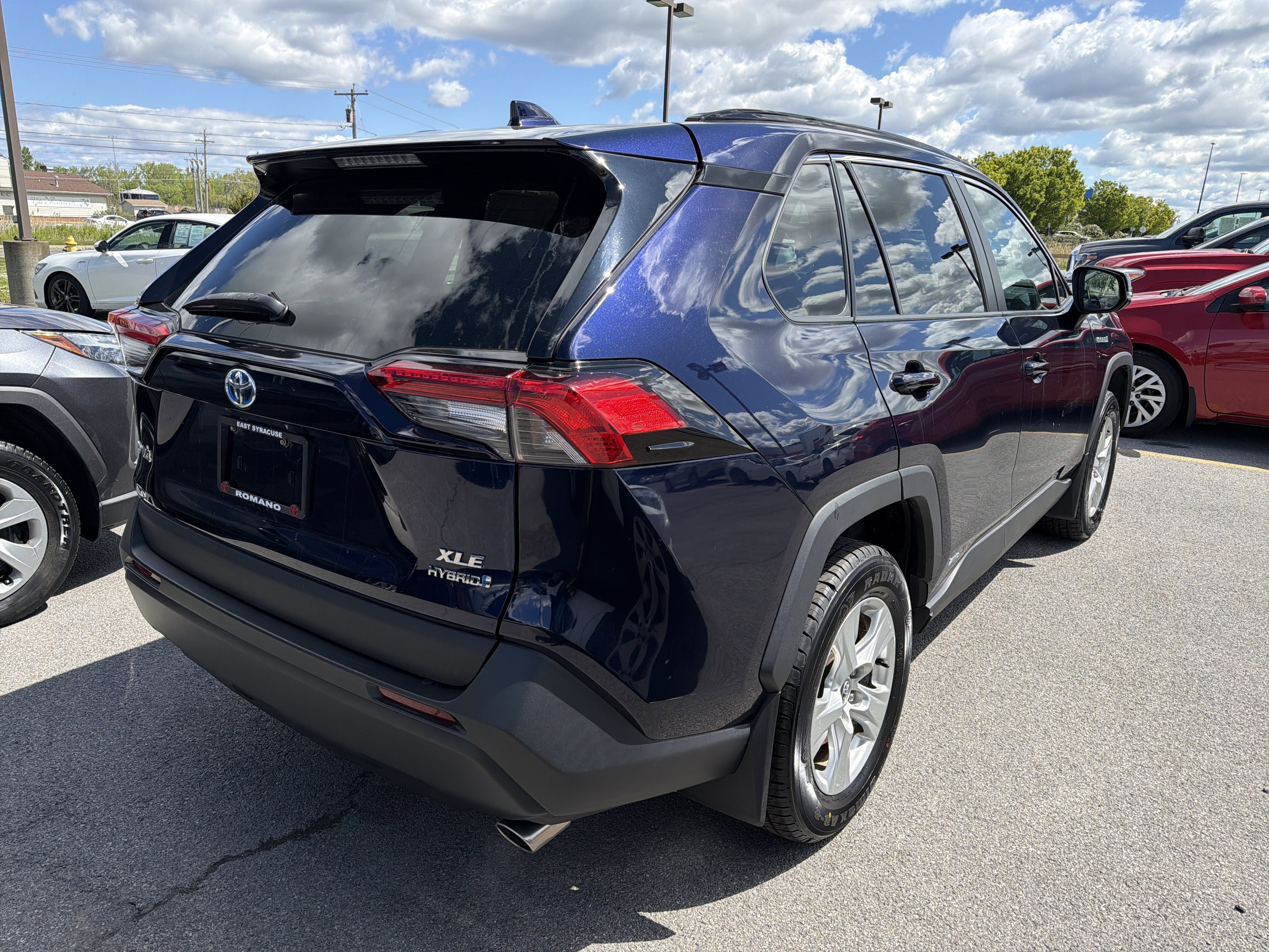 2020 Toyota RAV4 Hybrid XLE