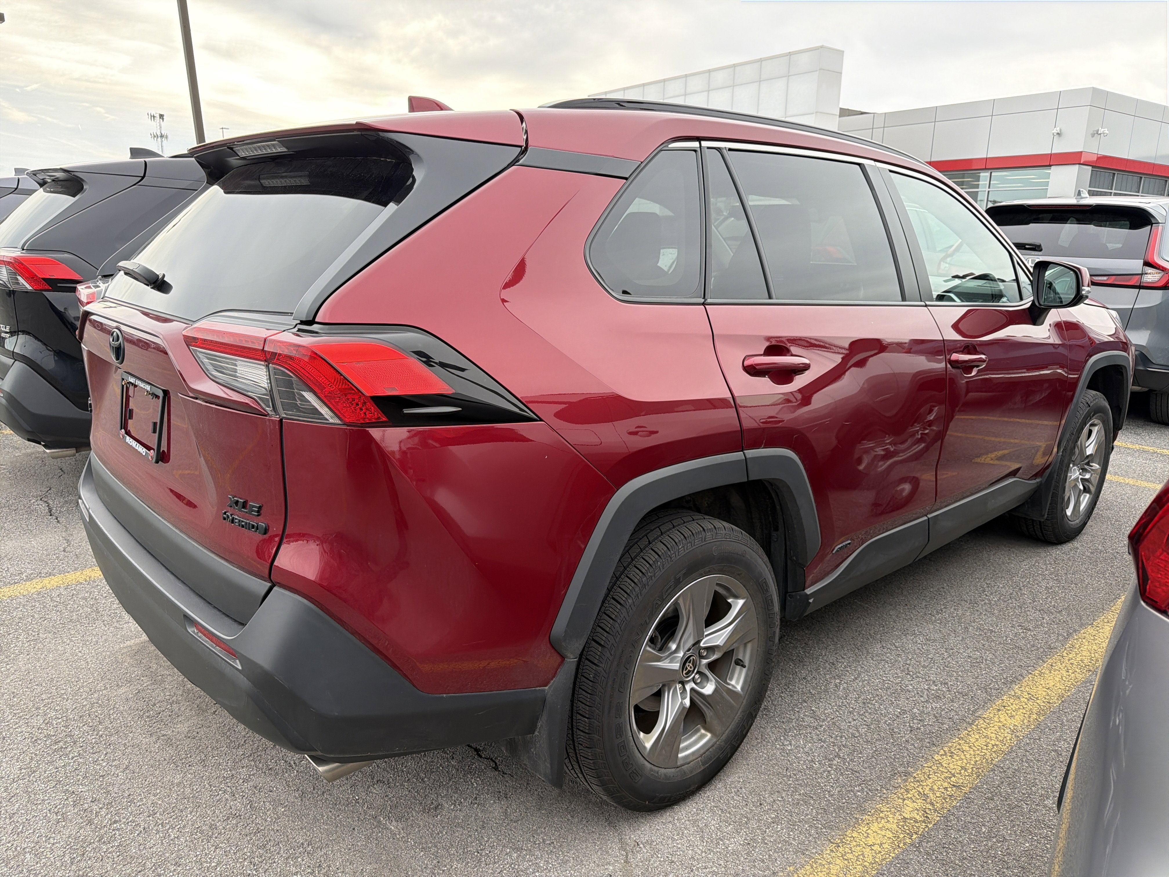 2023 Toyota RAV4 Hybrid XLE
