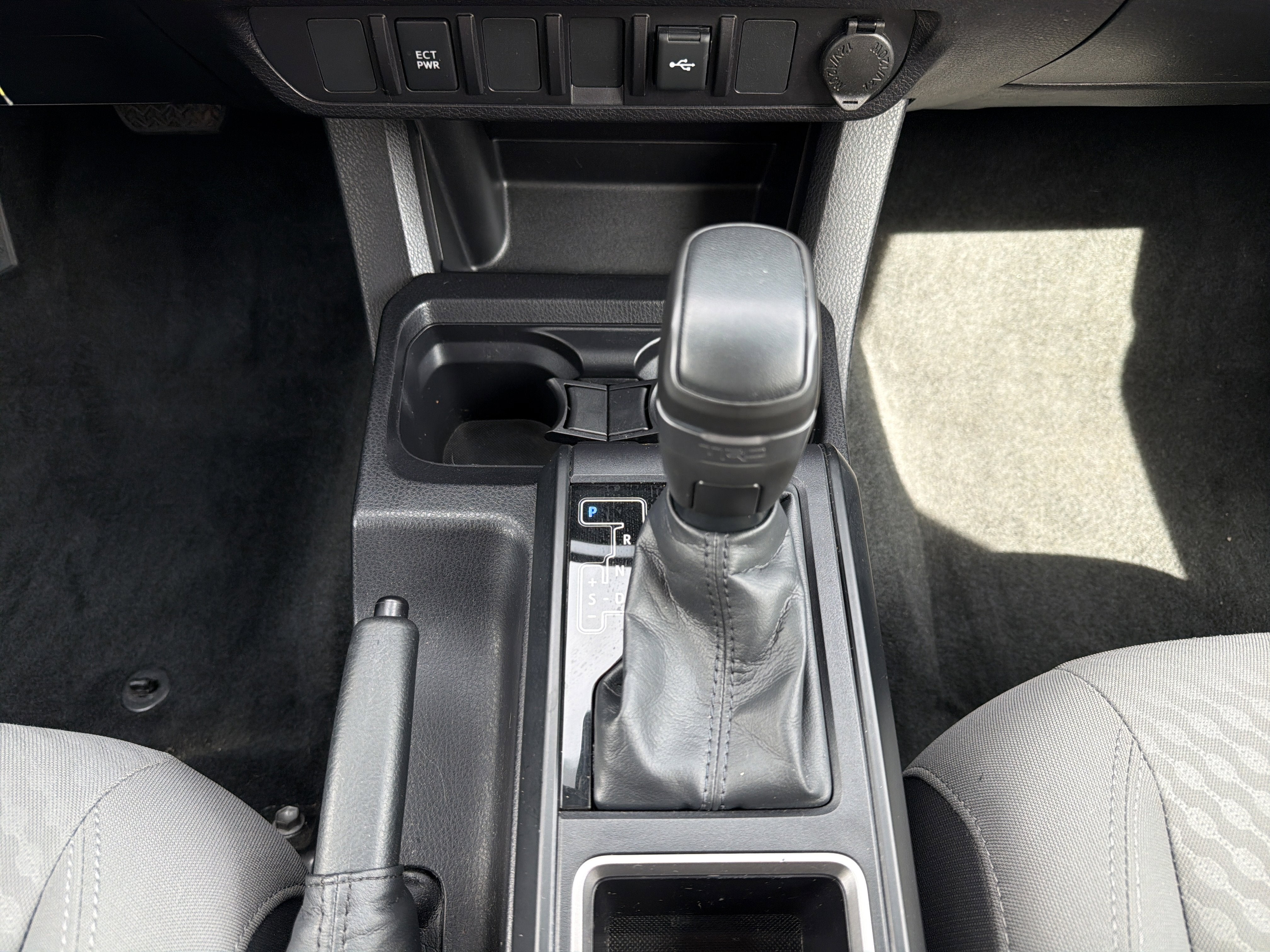 2023 Toyota Tacoma 4WD SR