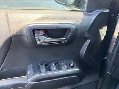 2023 Toyota Tacoma 4WD TRD Off Road
