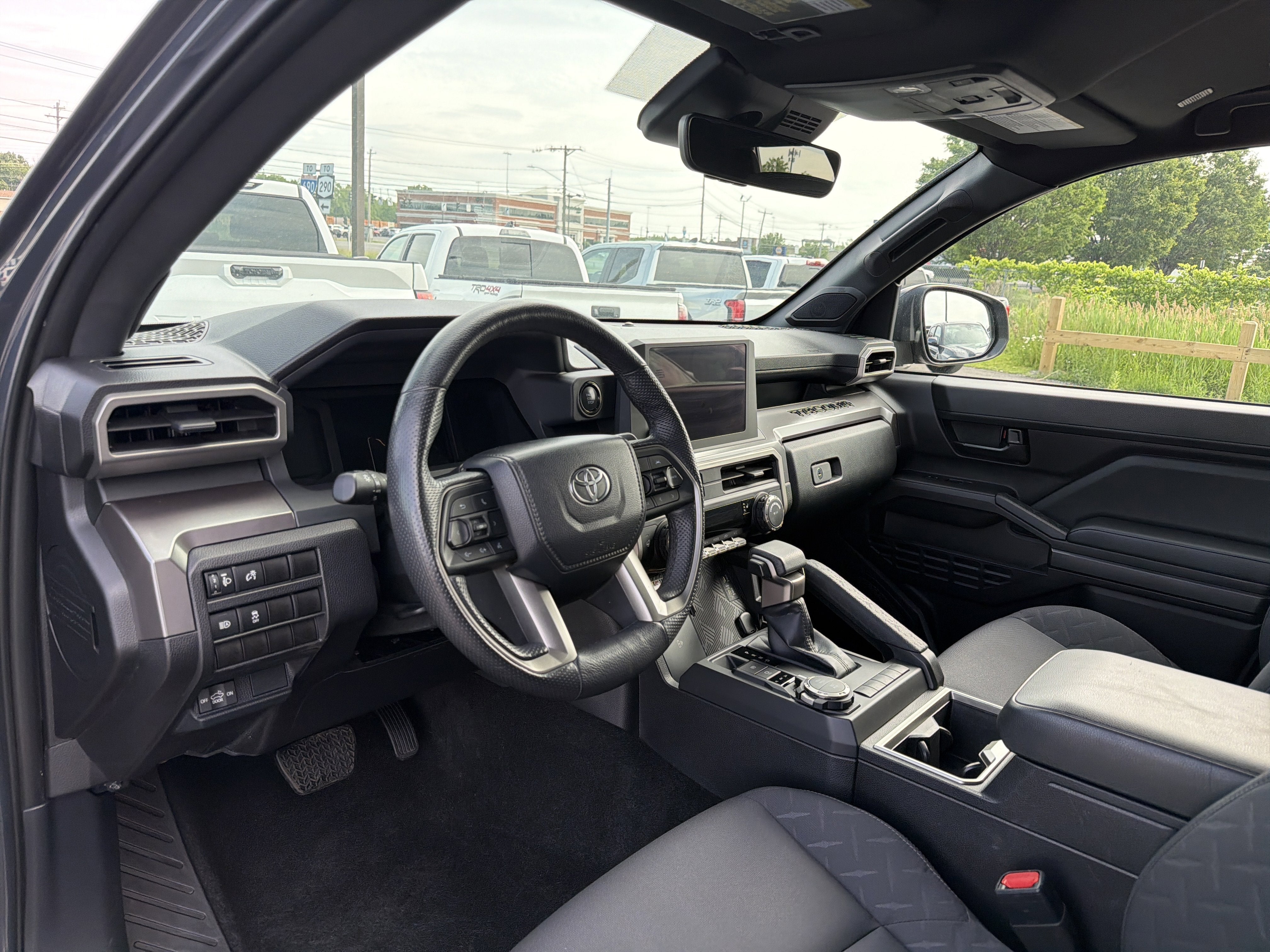 2024 Toyota Tacoma 4WD SR5