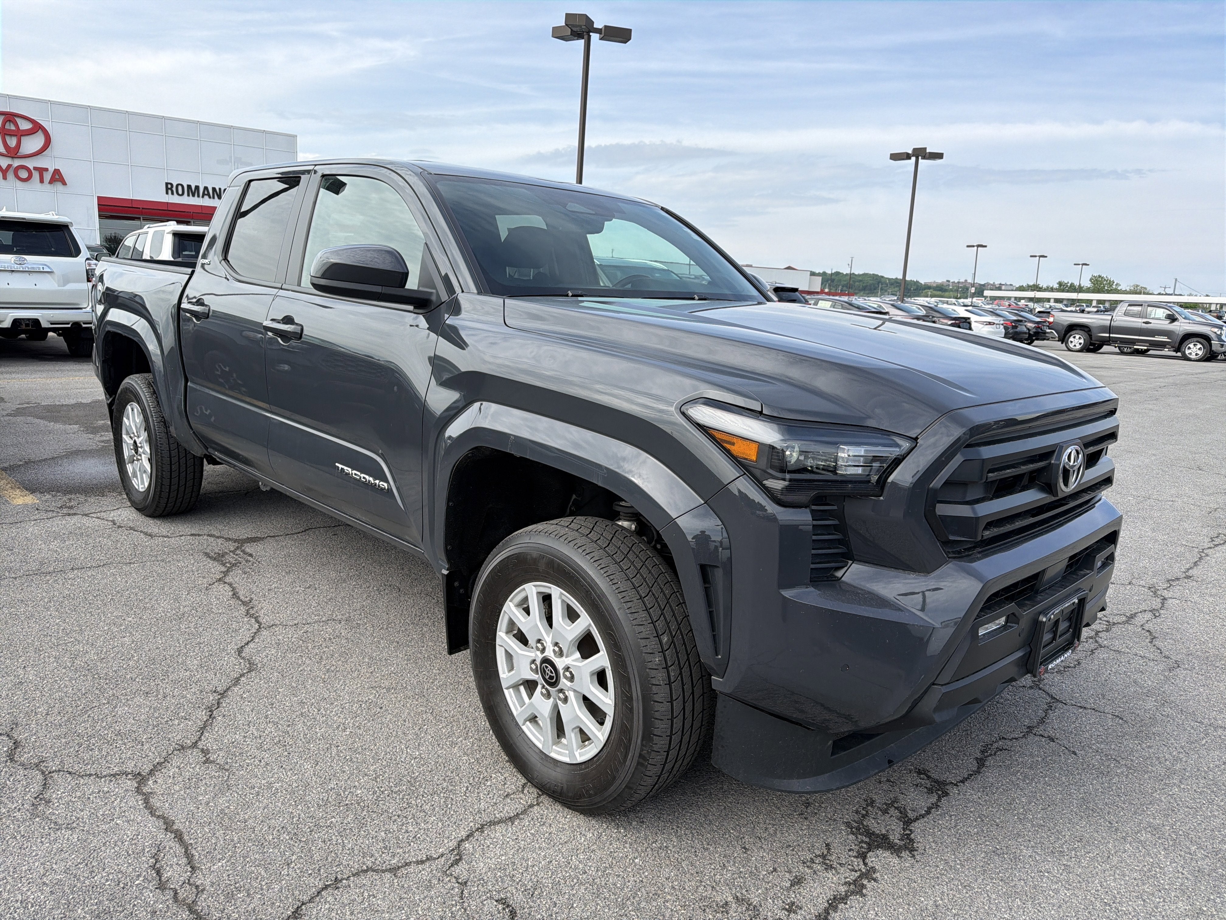 2024 Toyota Tacoma 4WD SR5