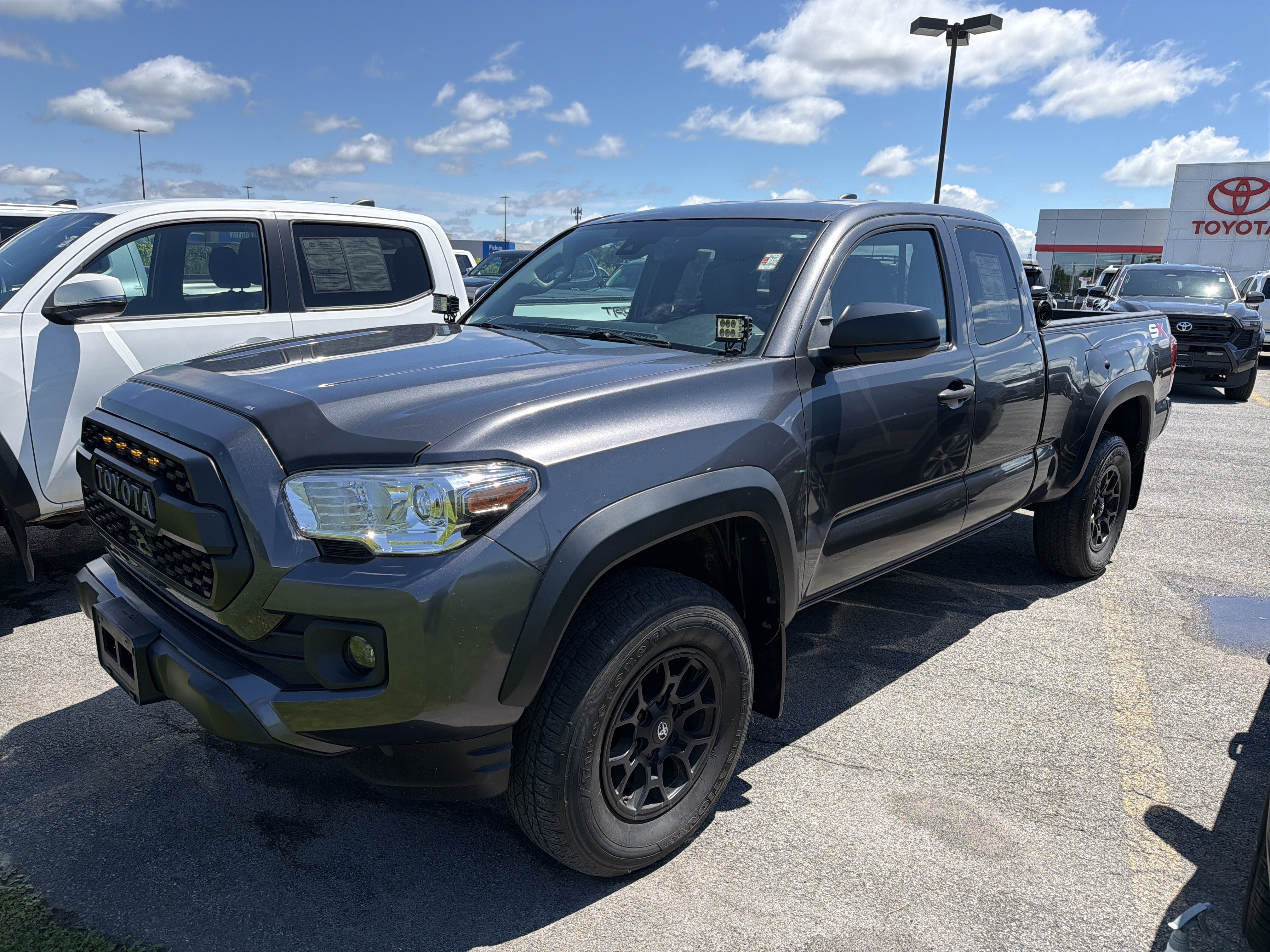 2021 Toyota Tacoma 4WD SR