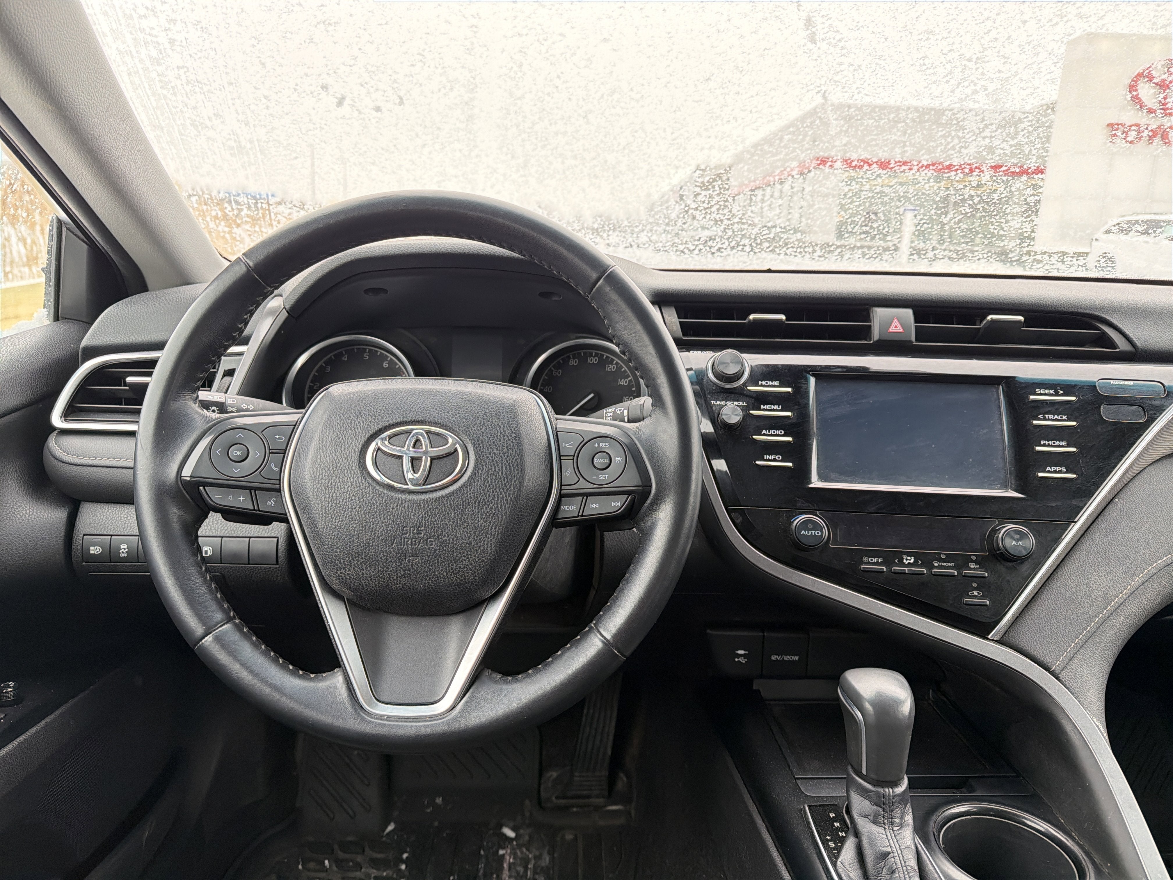 2018 Toyota Camry SE