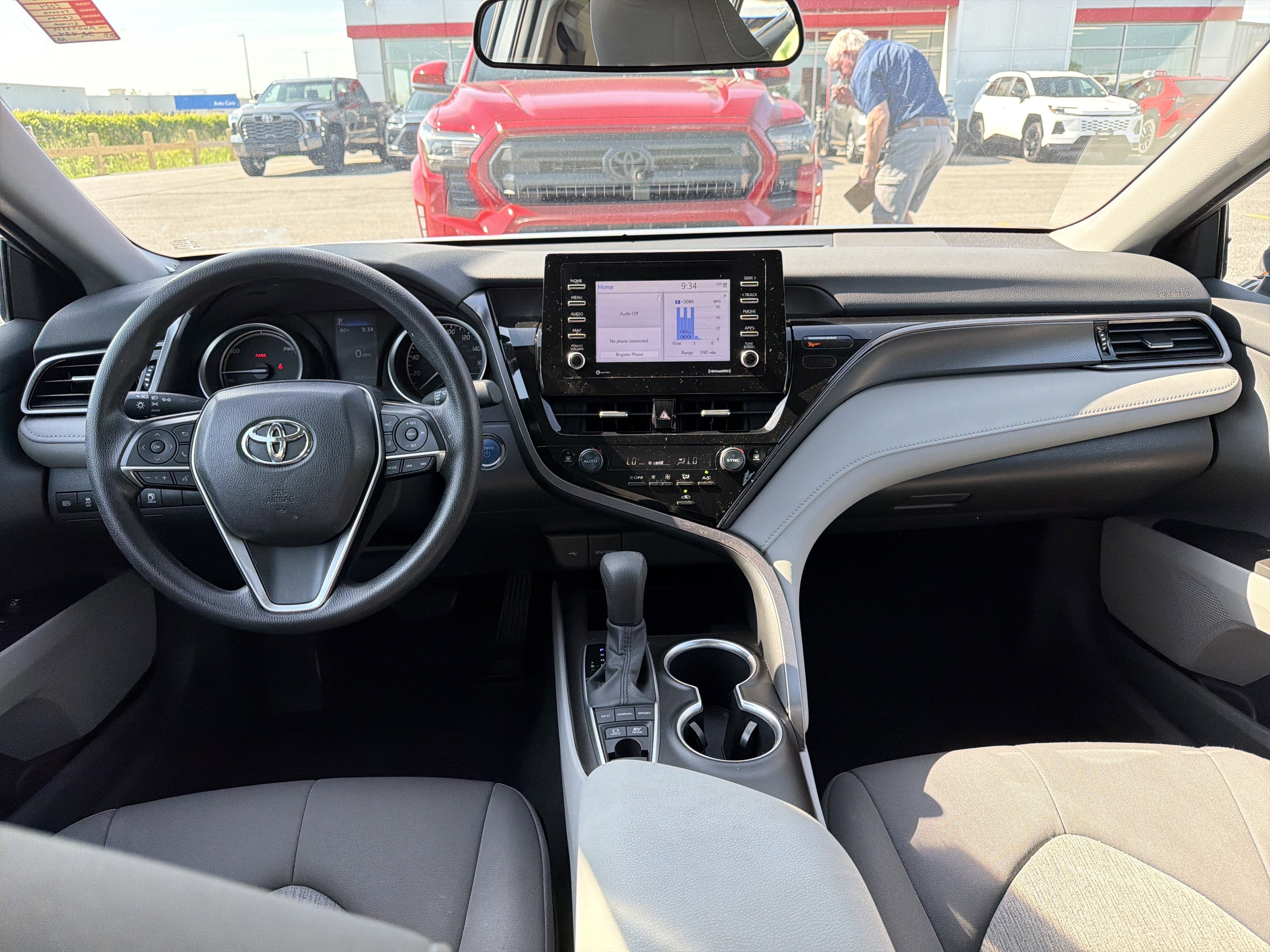 2024 Toyota Camry Hybrid LE