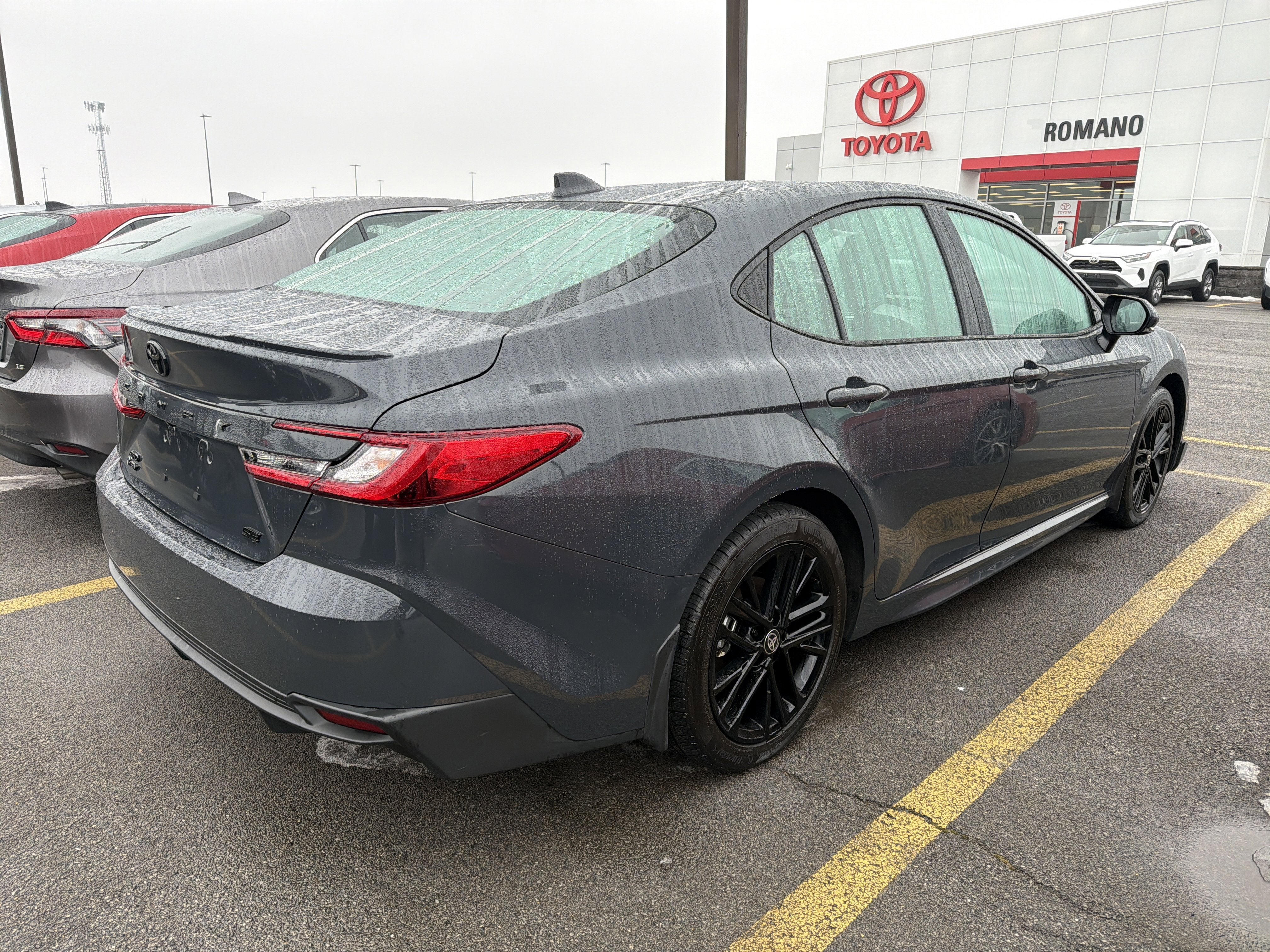 2025 Toyota Camry SE